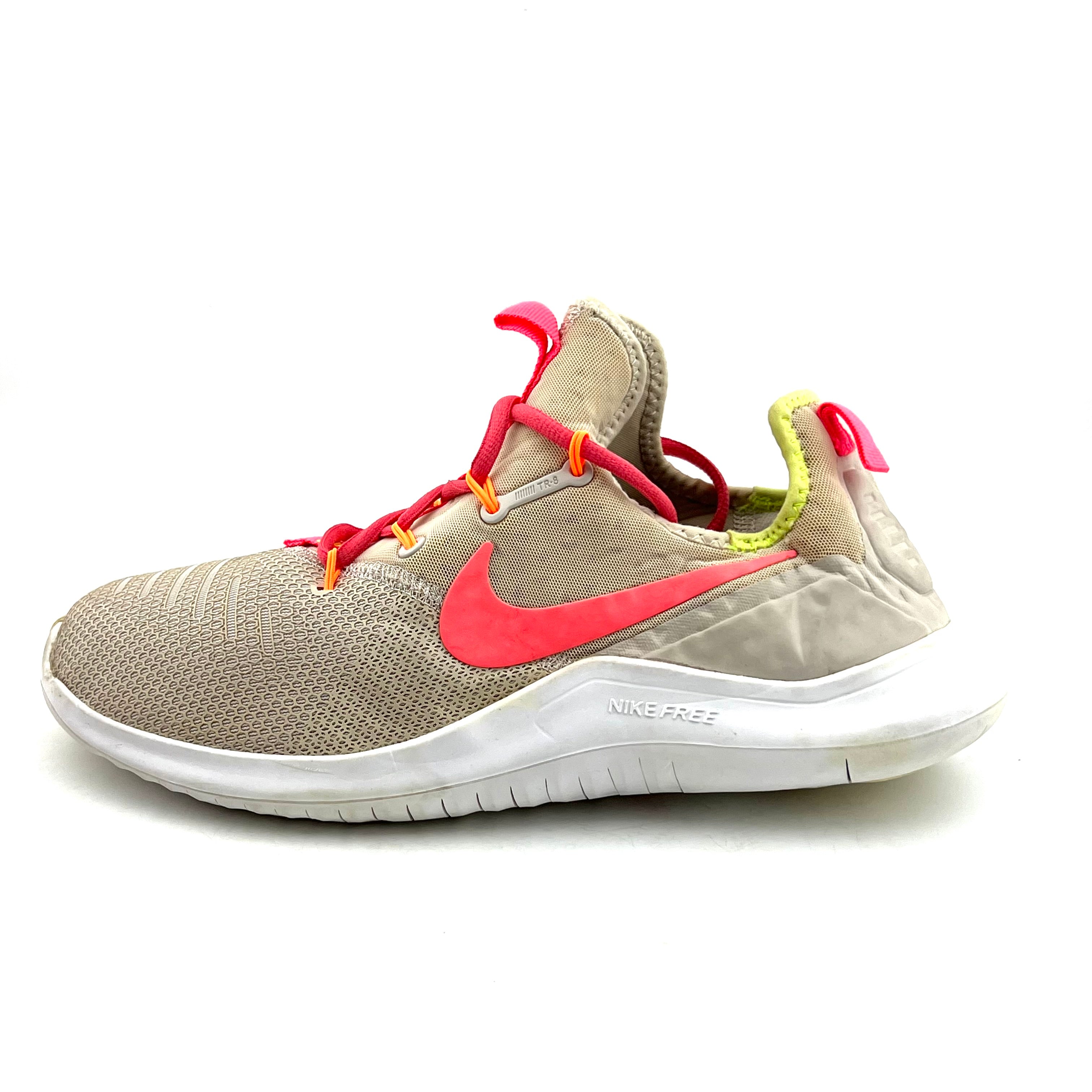 Nike Free TR 8