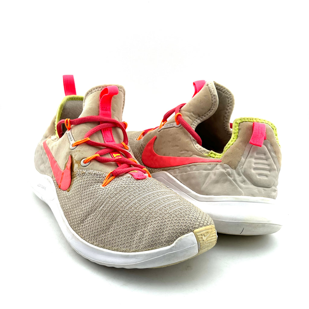 Nike Free TR 8