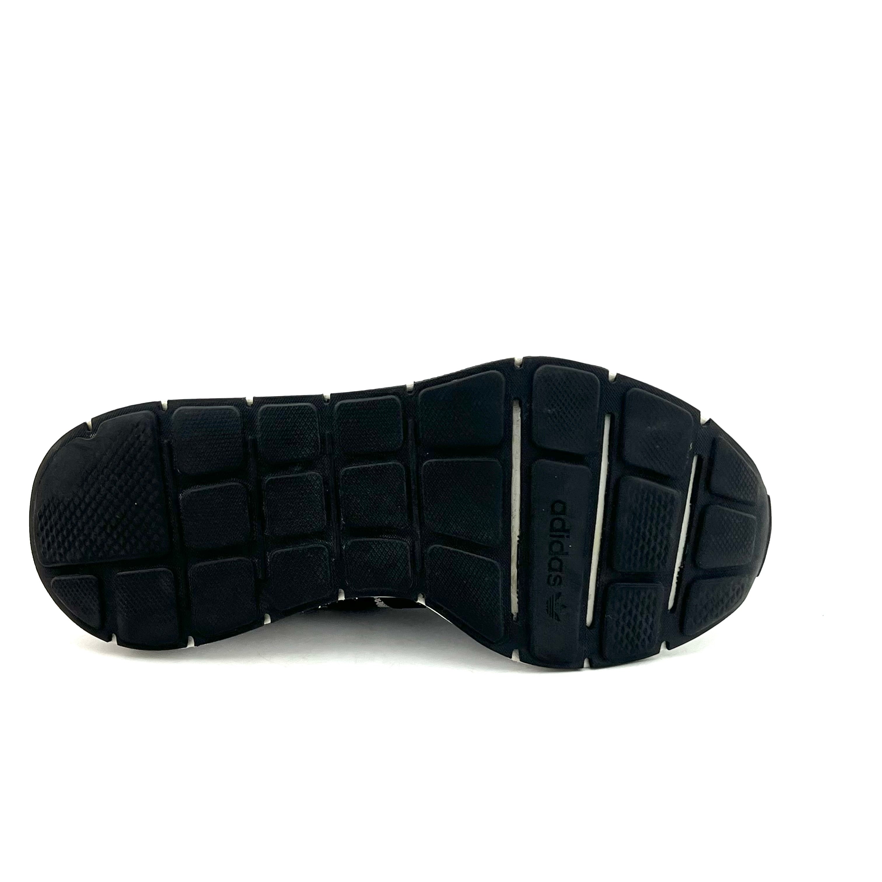 Adidas Swift Run X
