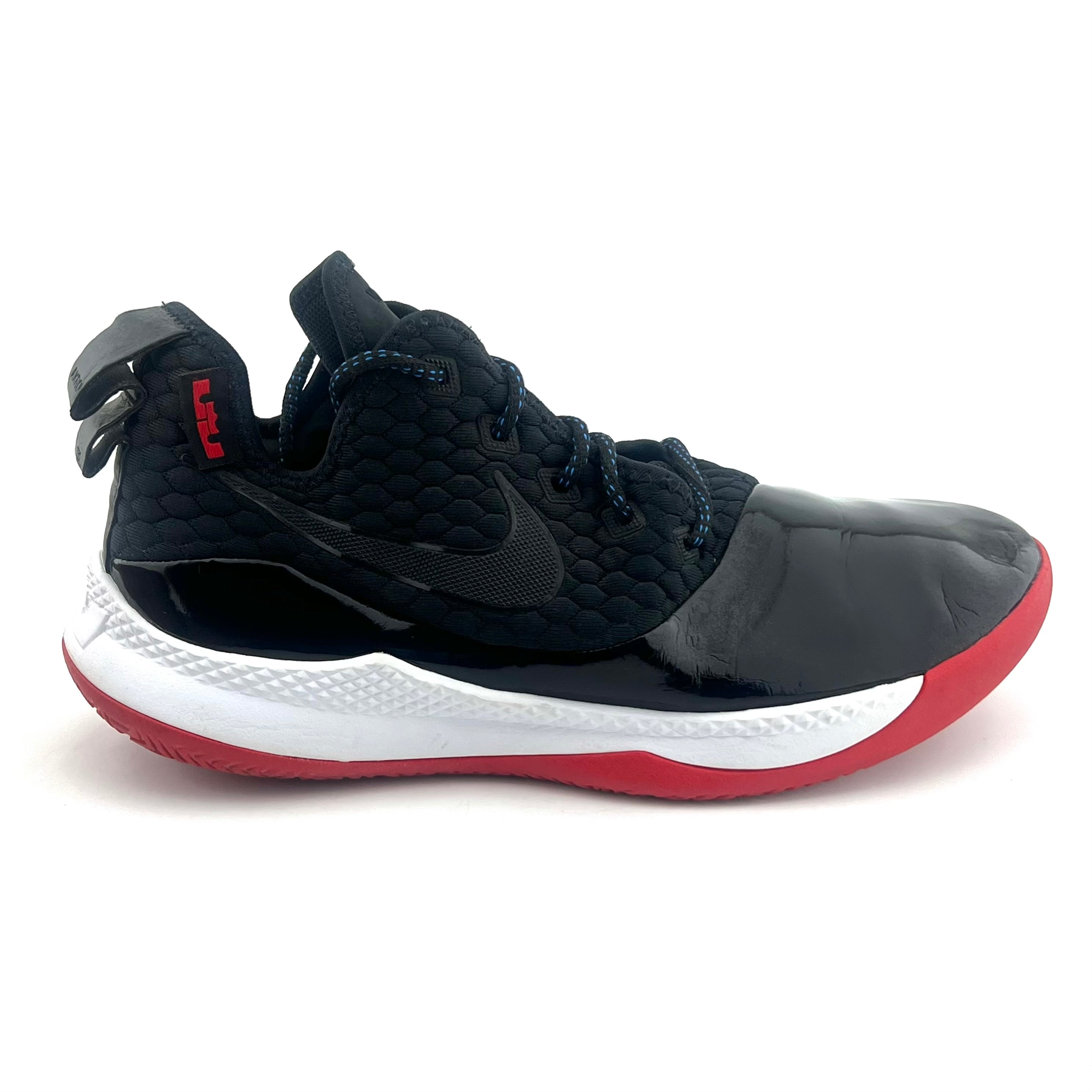 Nike Akron 330