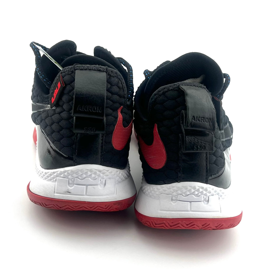 Nike Akron 330