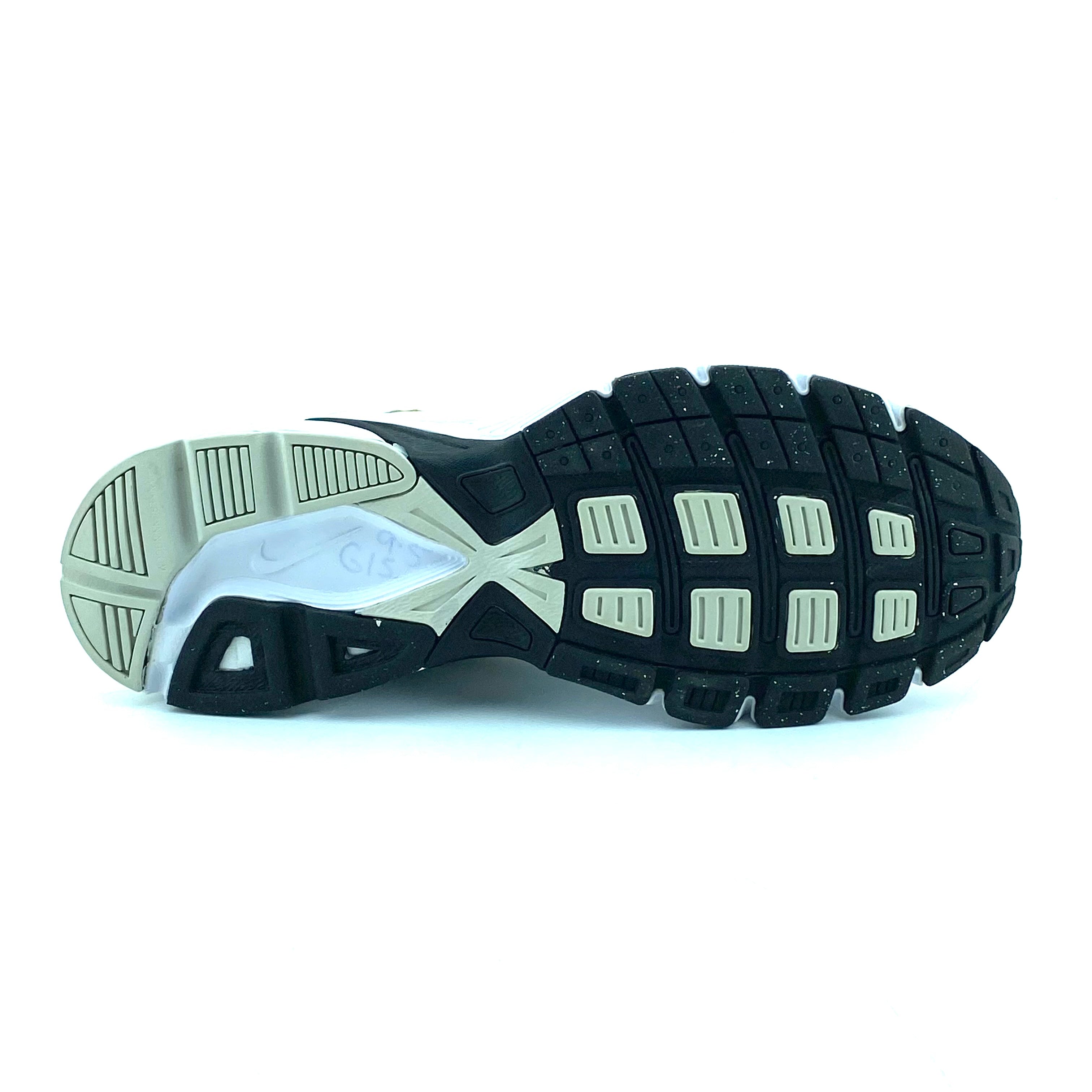 Nike Initiator