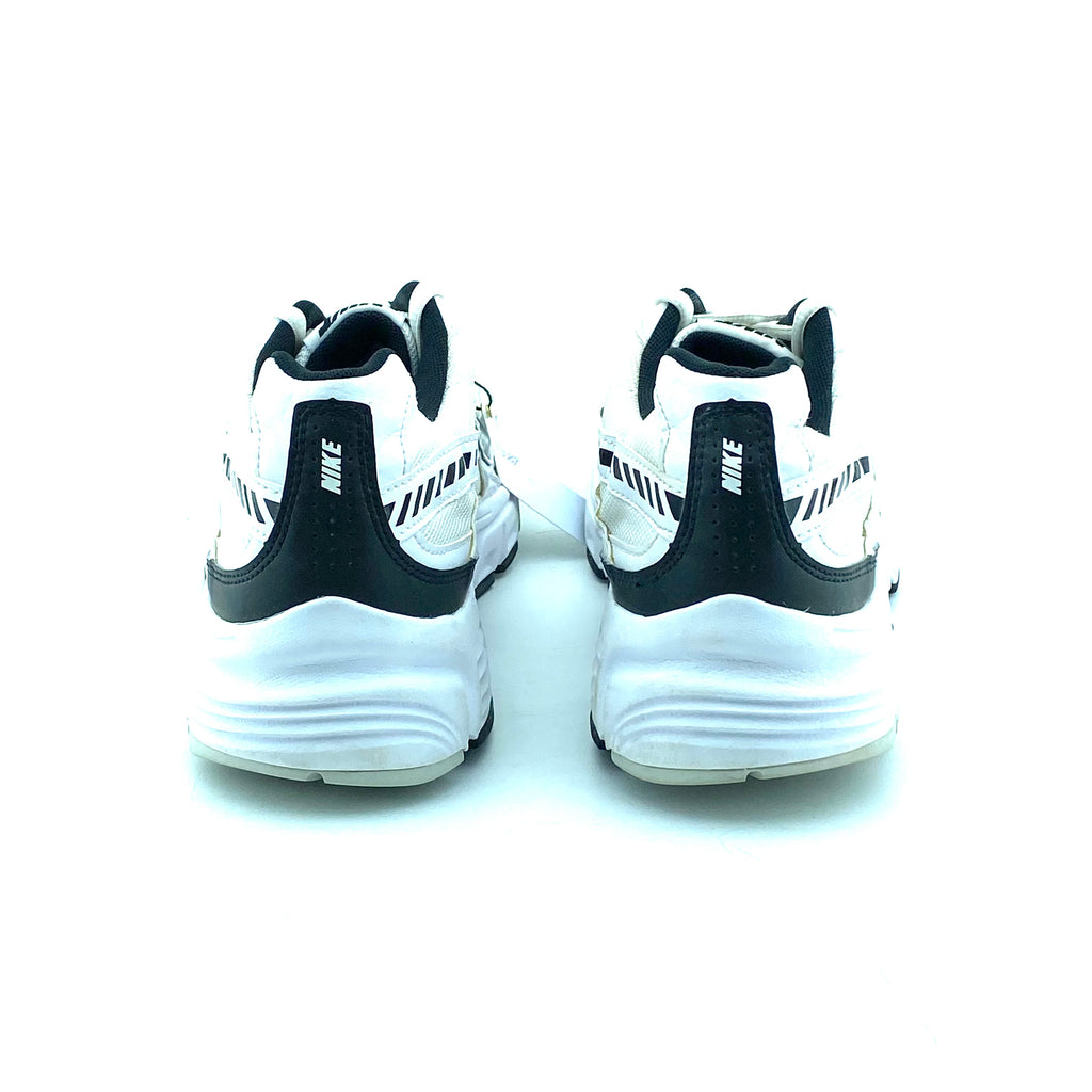 Nike Initiator