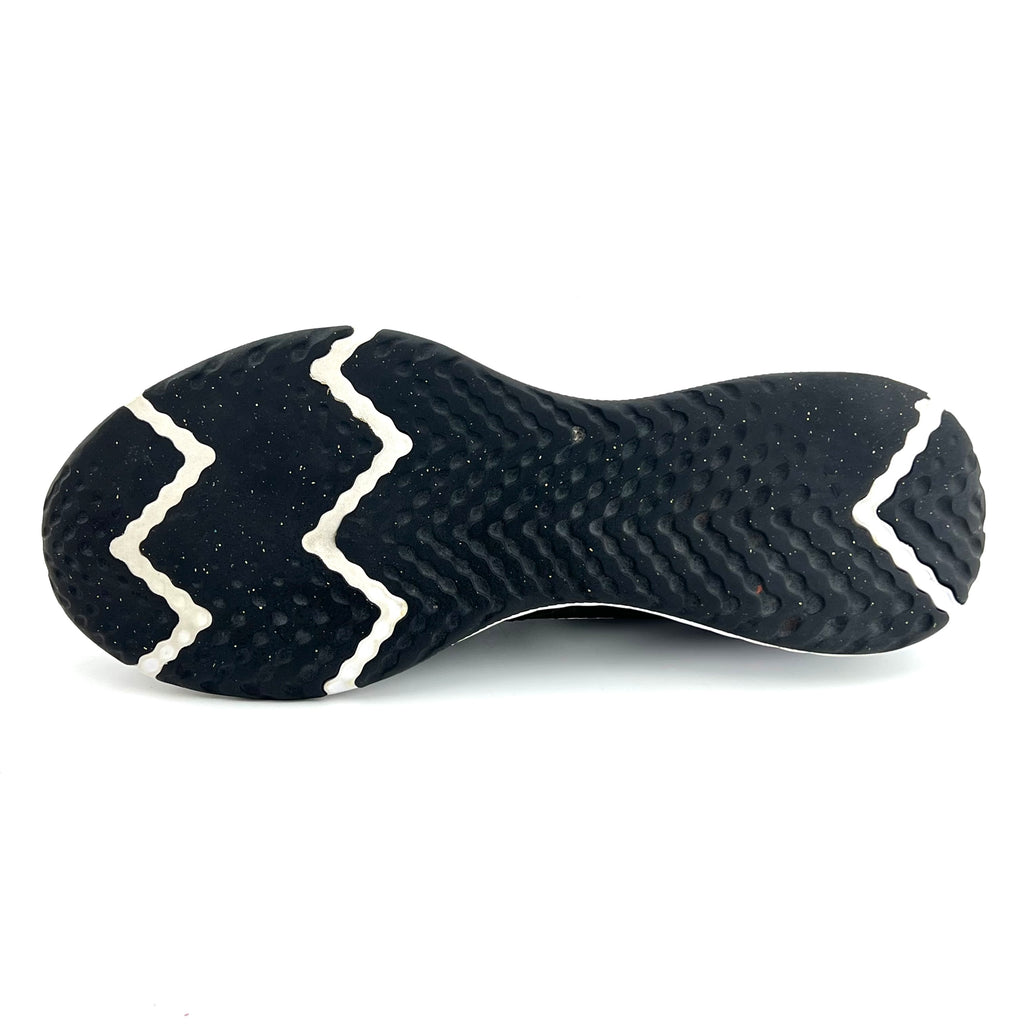 Nike Revolution 5