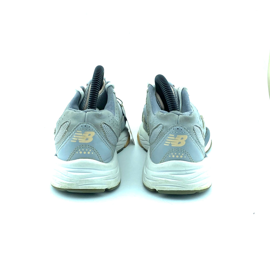 New Balance 824 N2