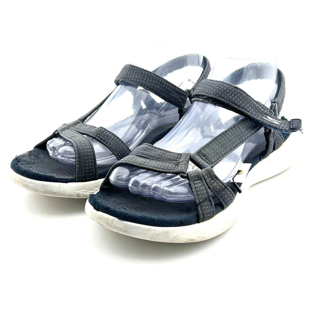 Skechers