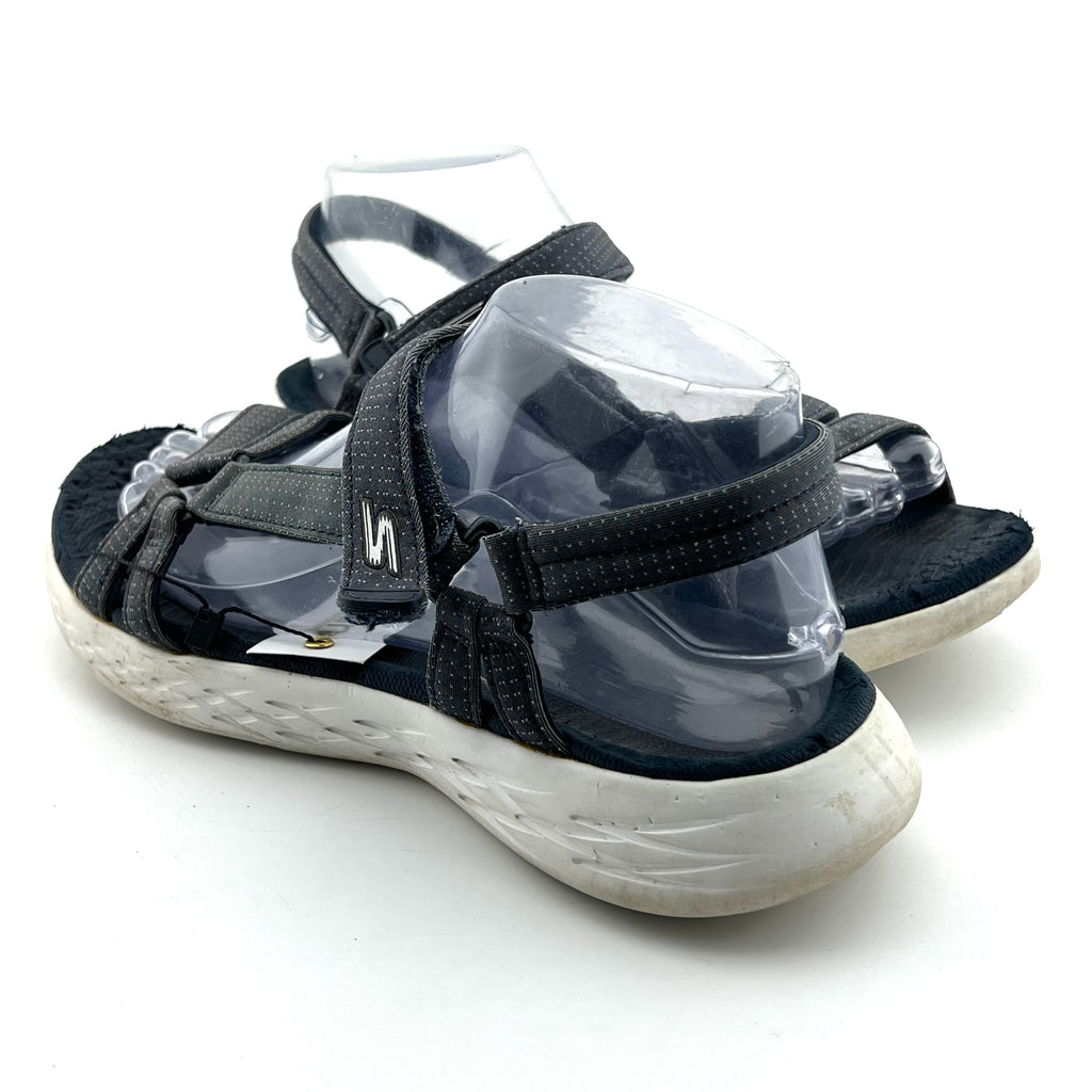 Skechers