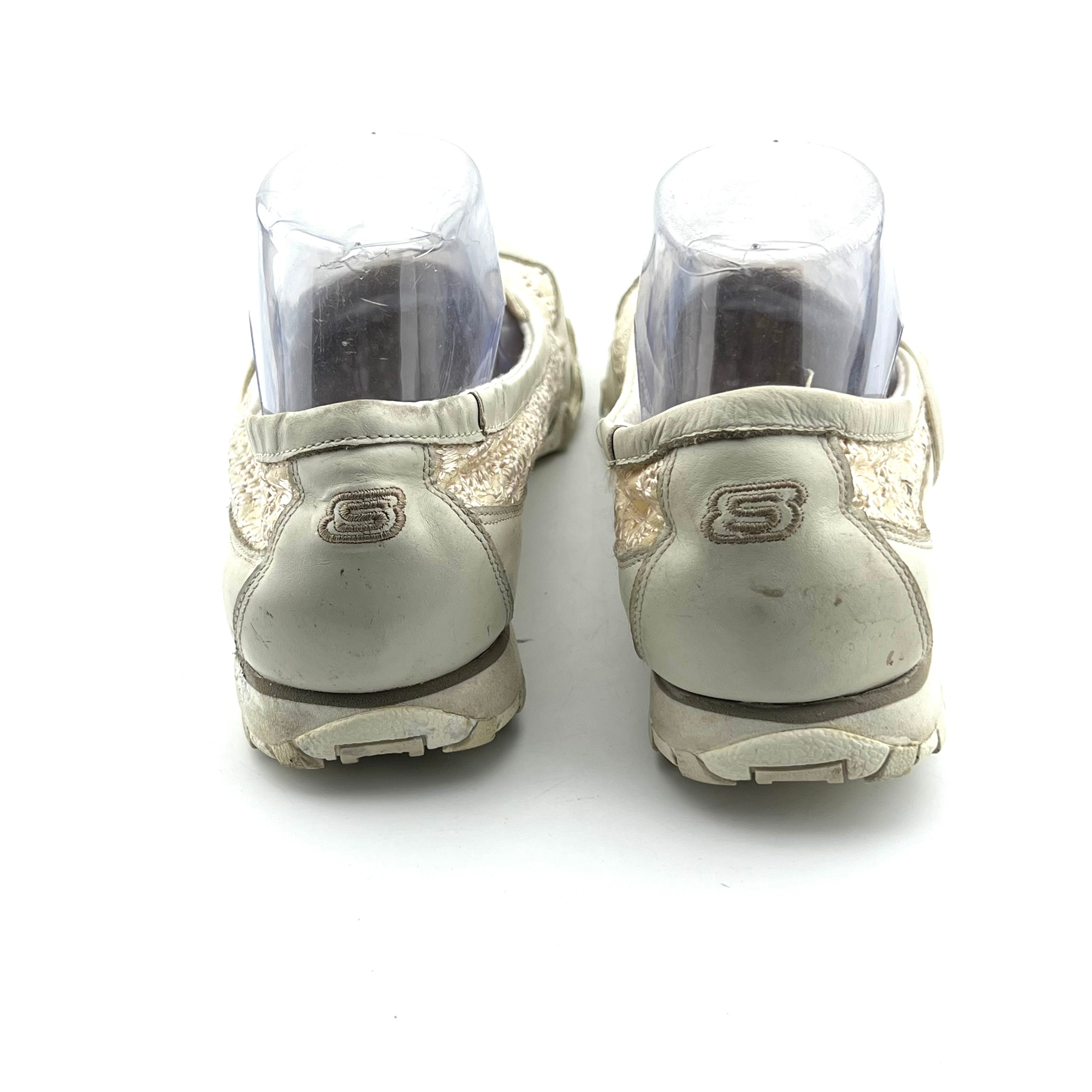 Skechers