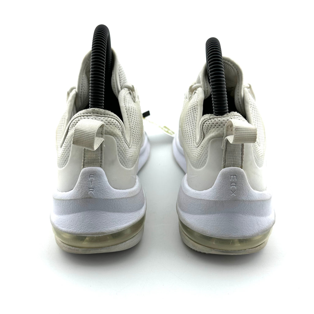 Nike Air Max Axis