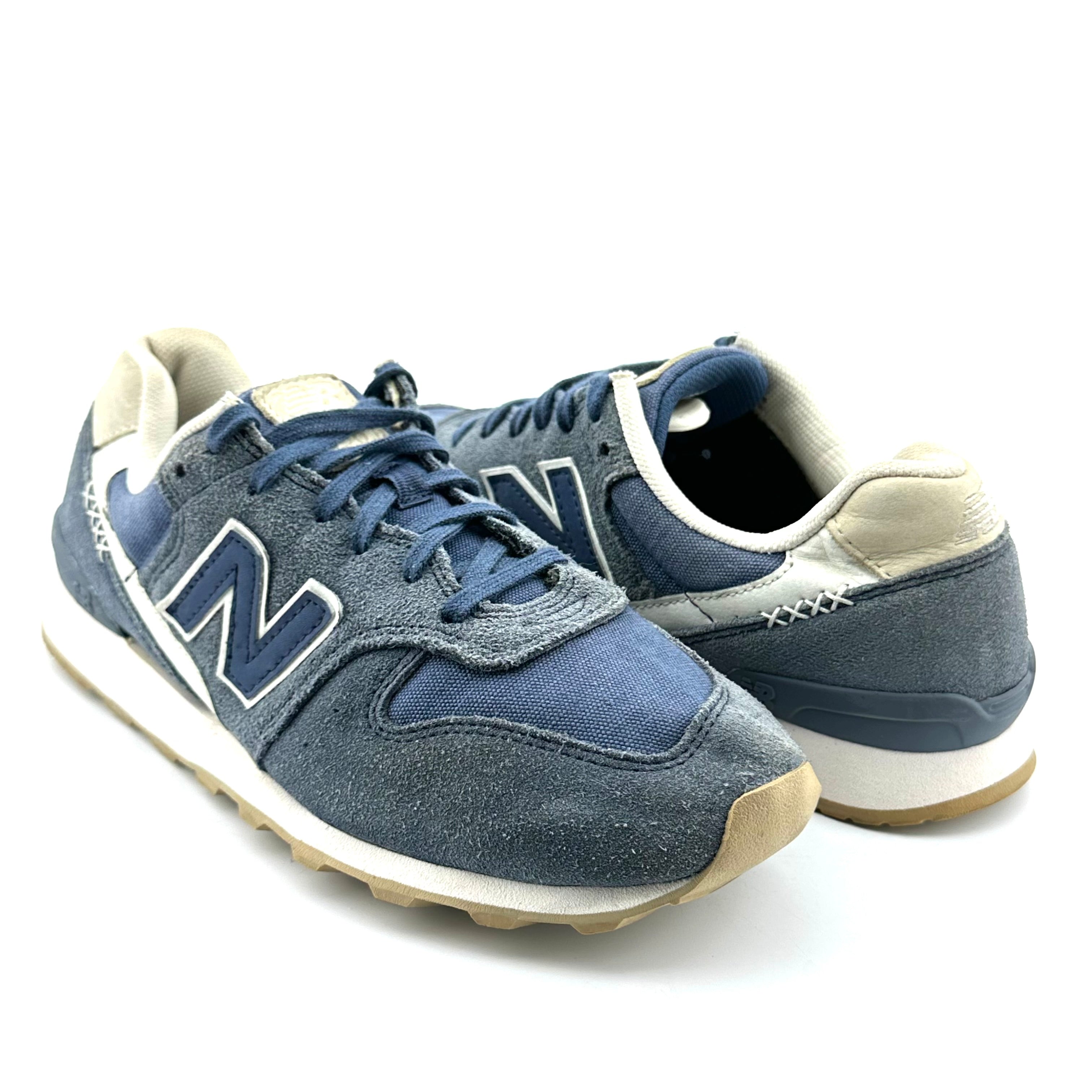 New Balance 996