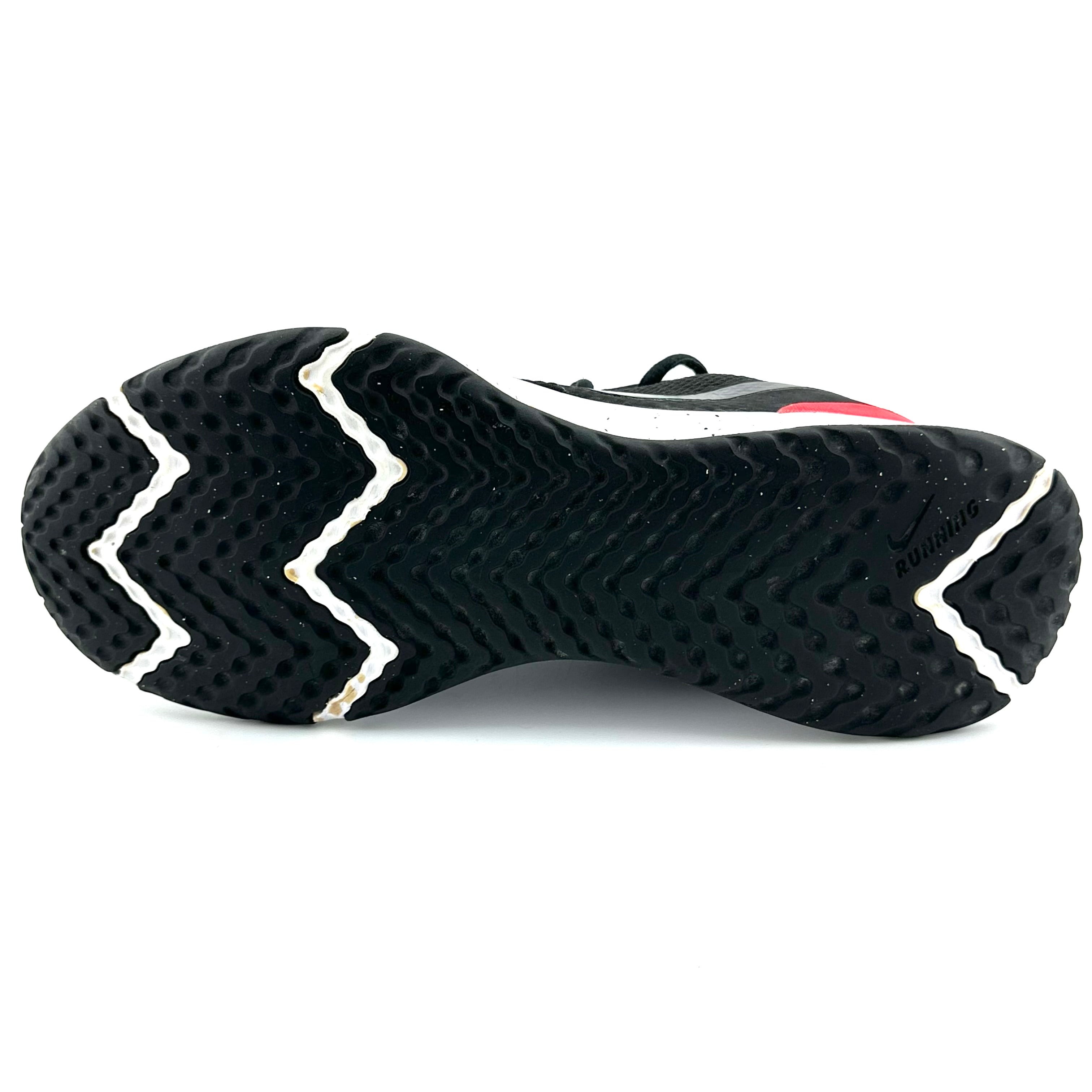 Nike Revolution 5