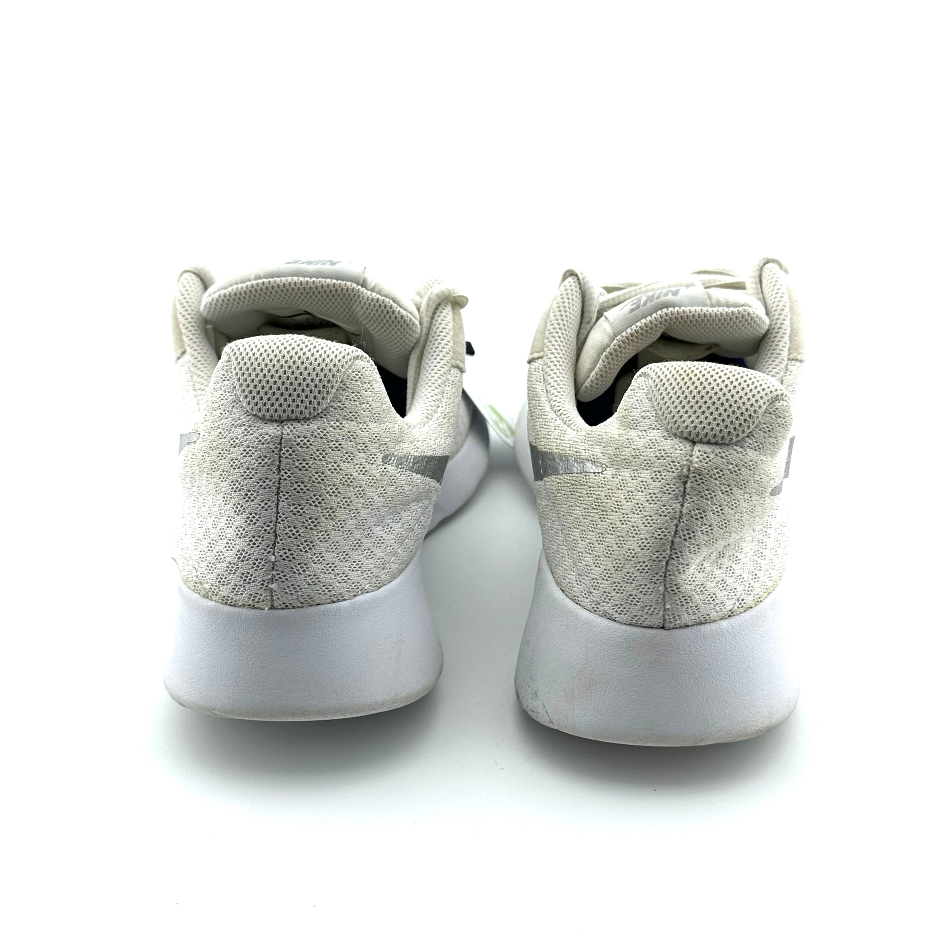 Nike Tanjuor