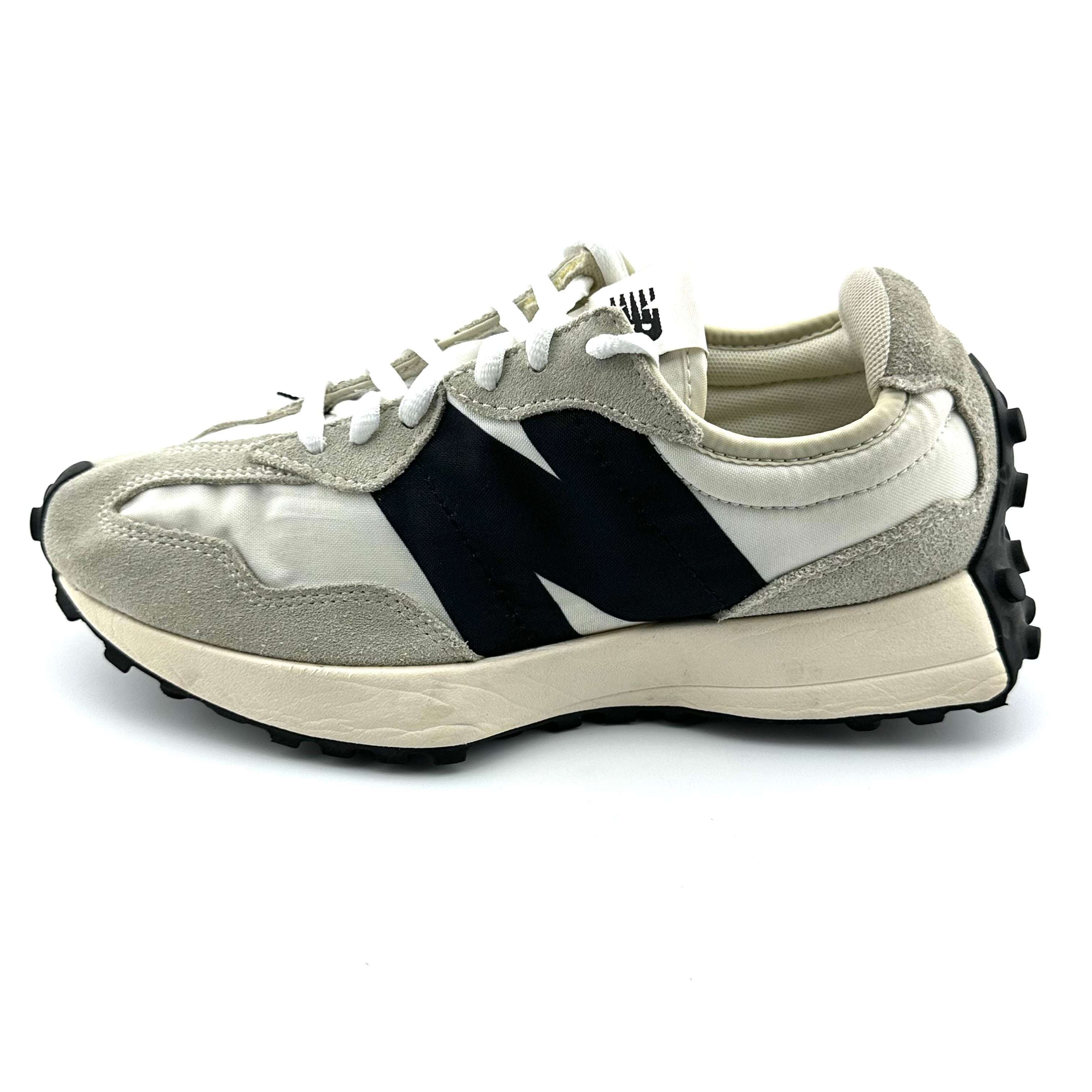 New Balance 327