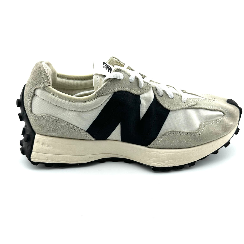 New Balance 327