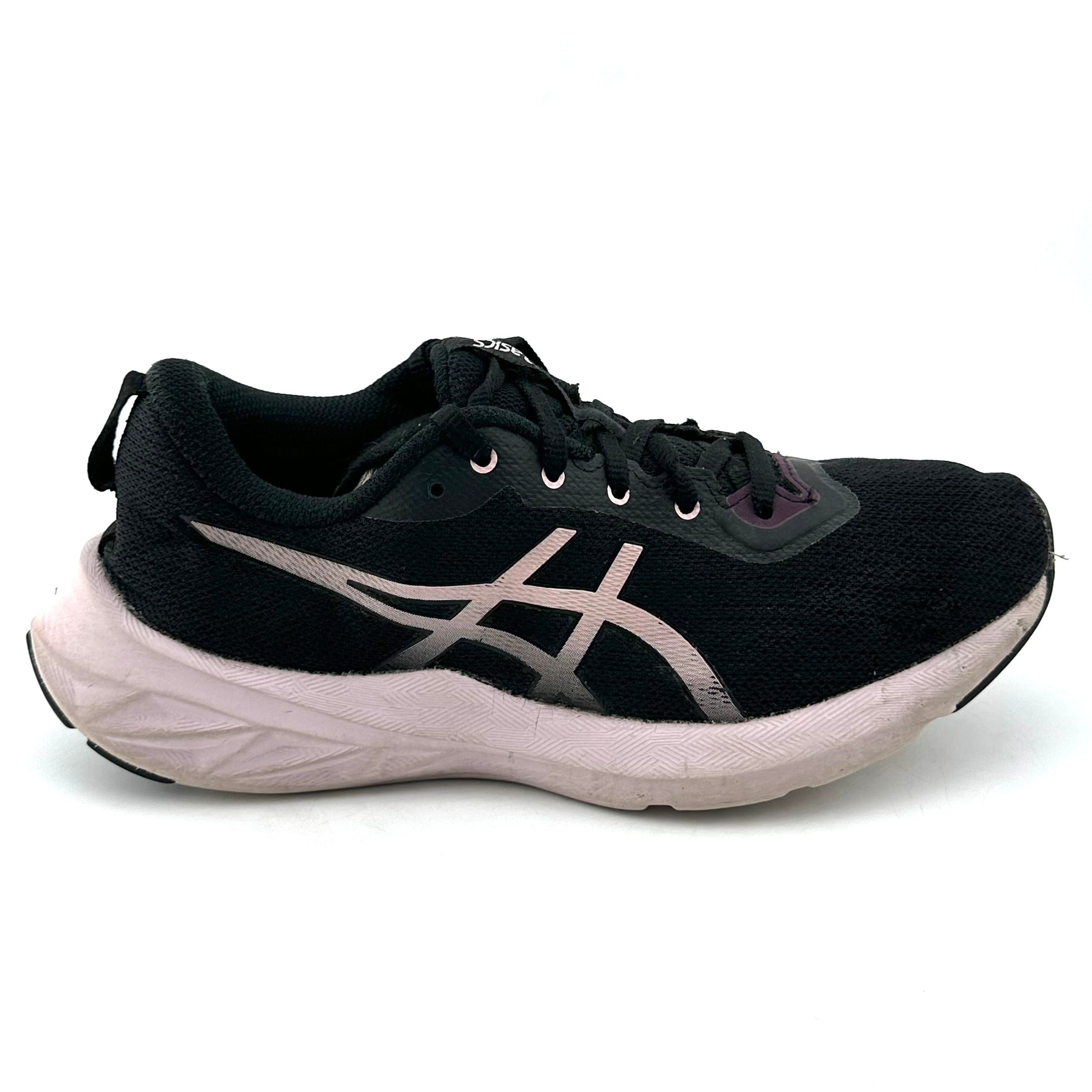 Asics Nova Blast 5