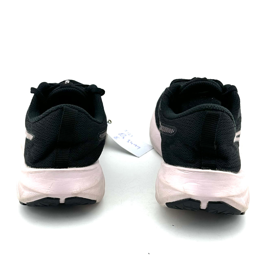 Asics Nova Blast 5