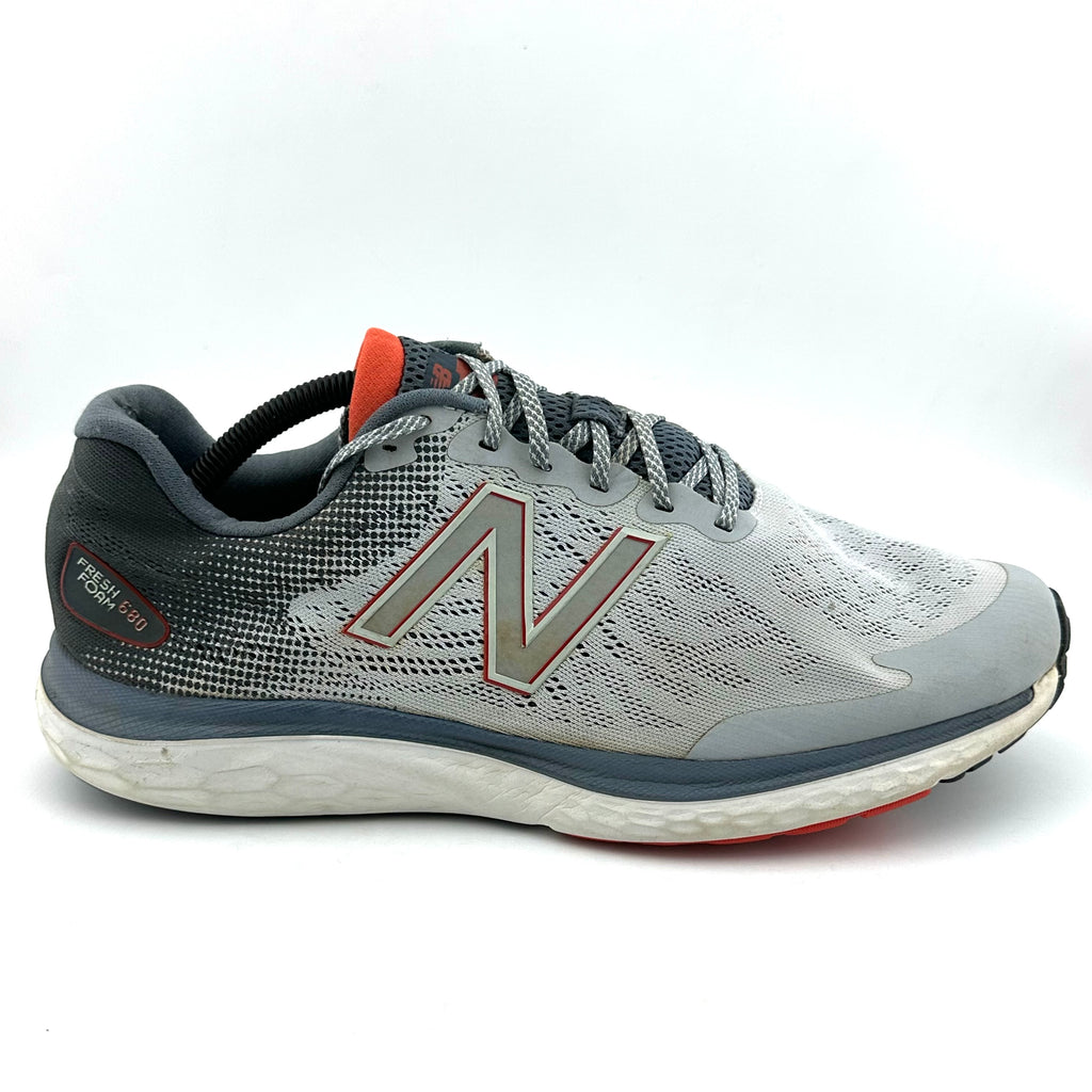 New Balance 680 V7