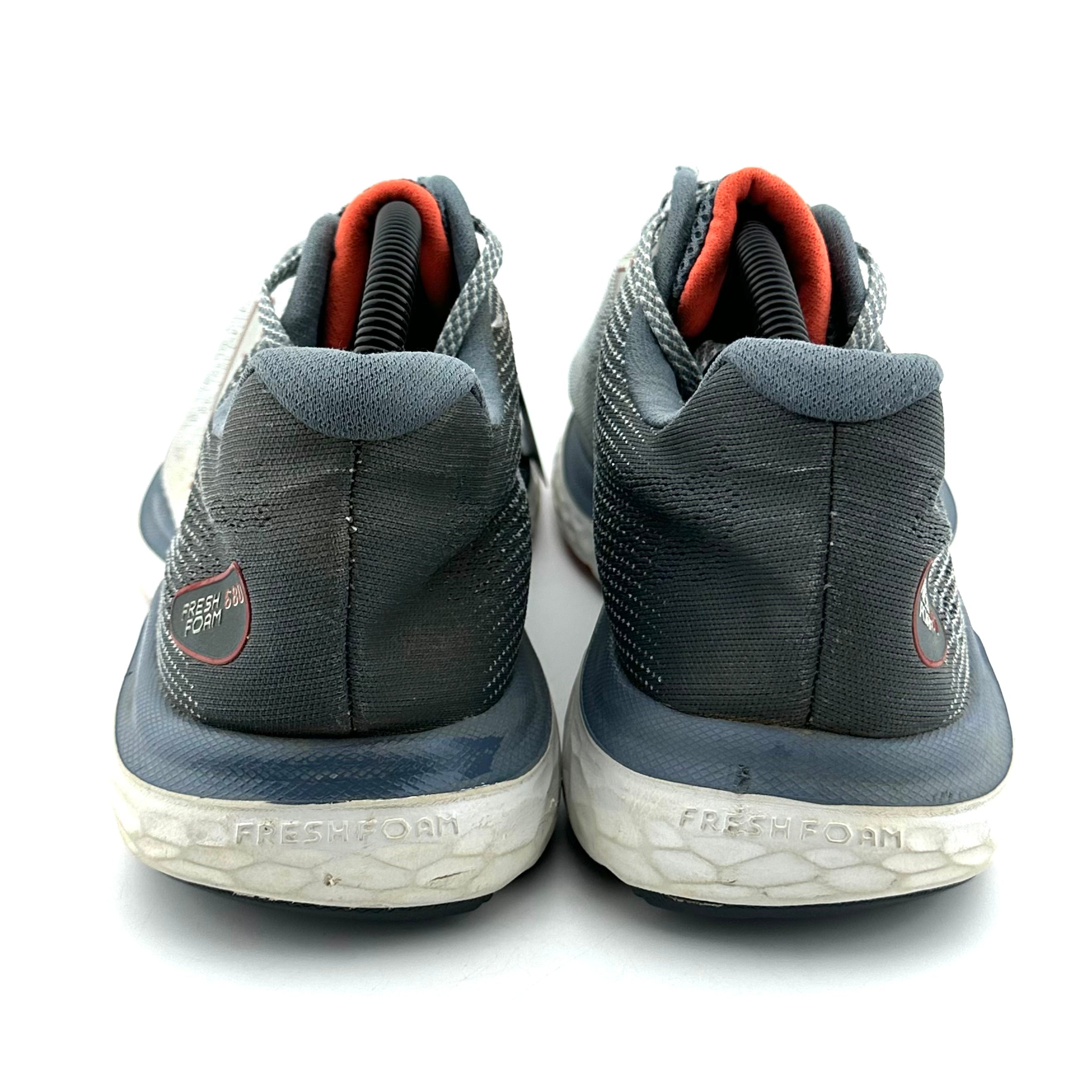 New Balance 680 V7
