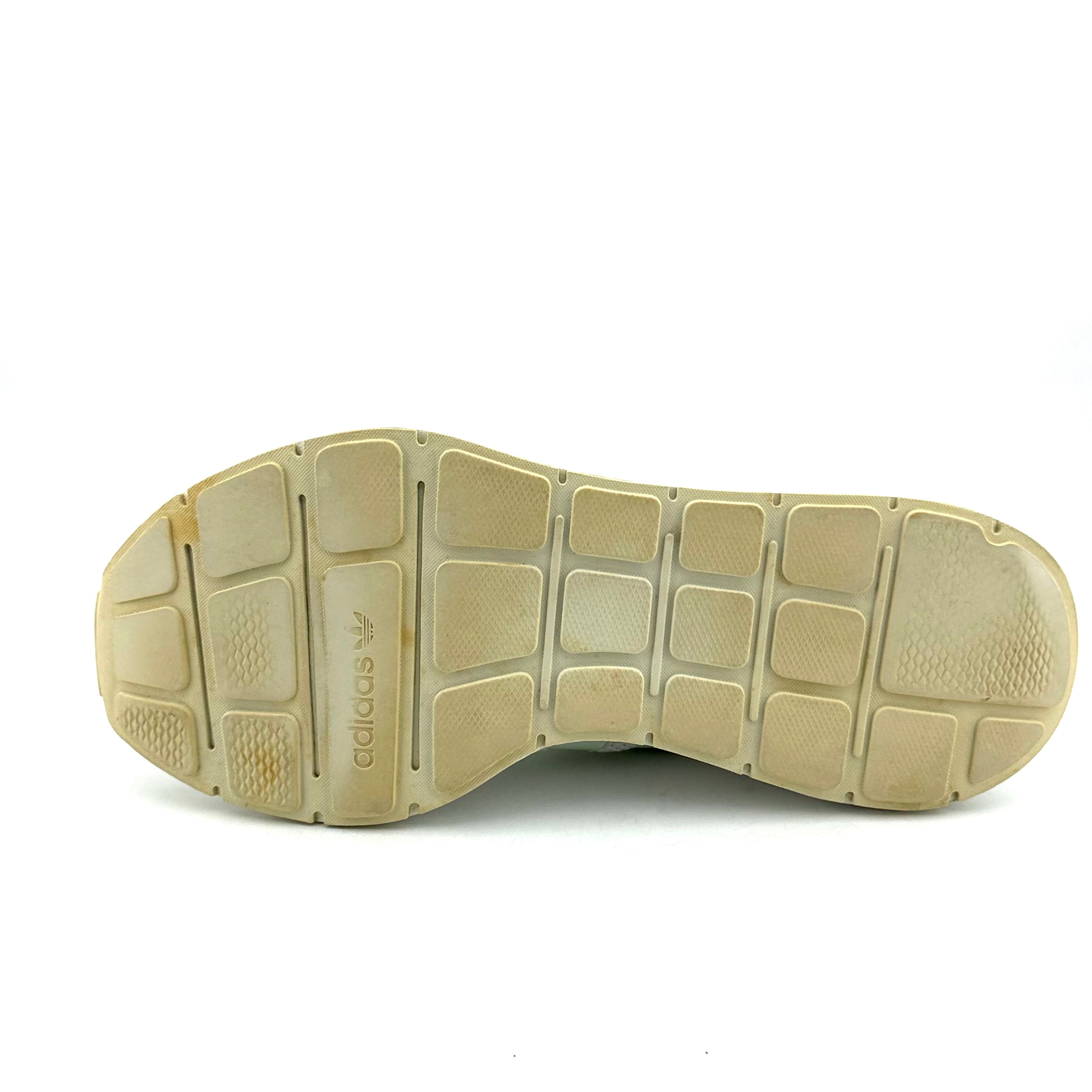 Adidas Swift Run