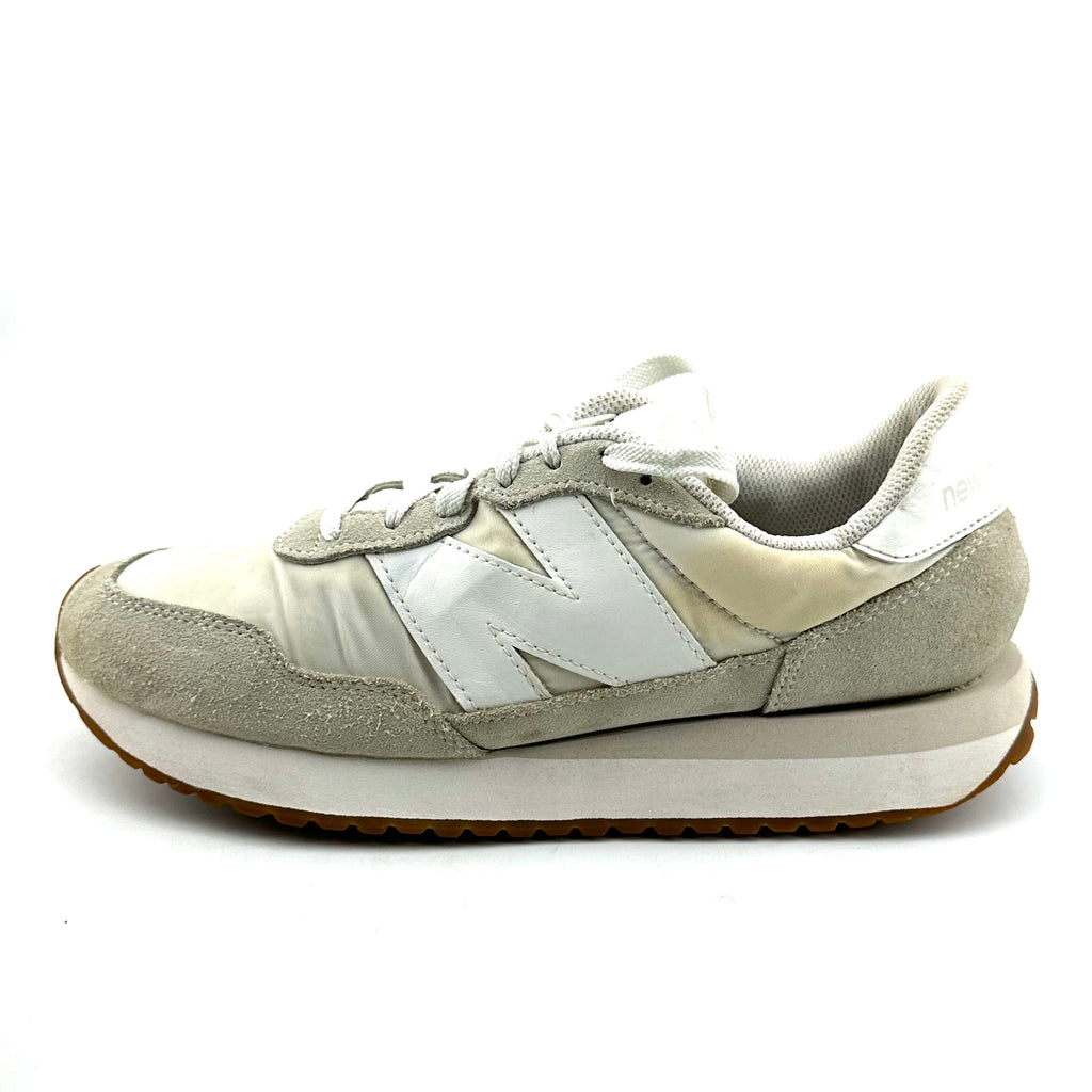 New Balance 237