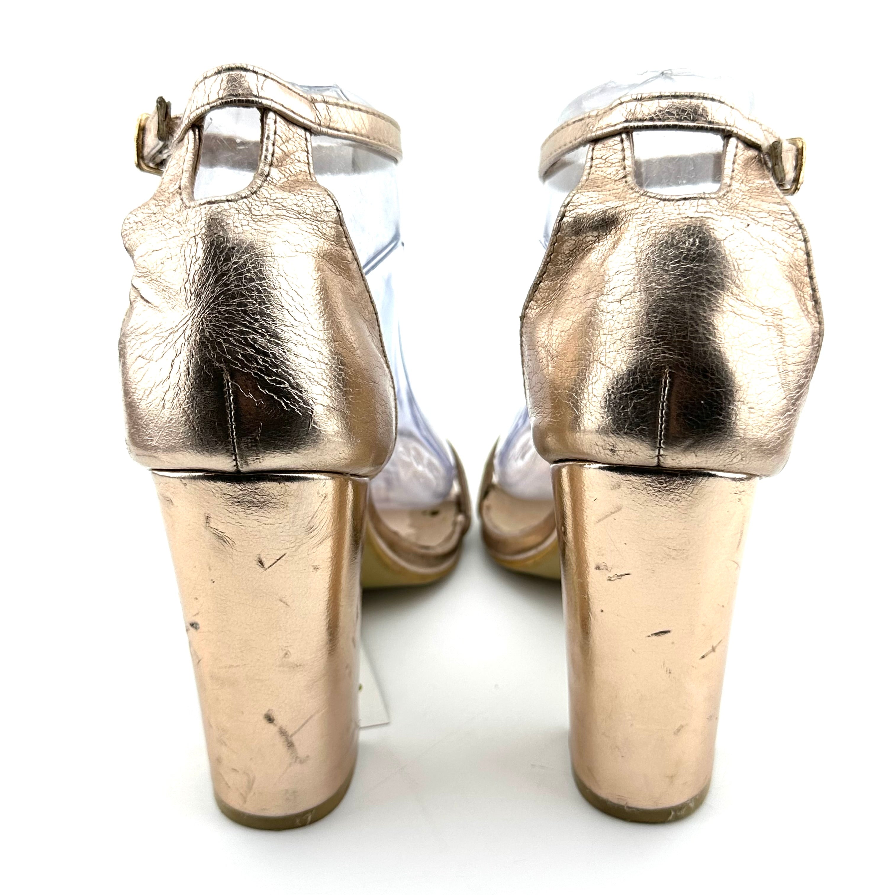 Koi Footwear