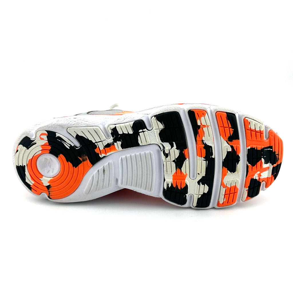 Under Armour Assert 9