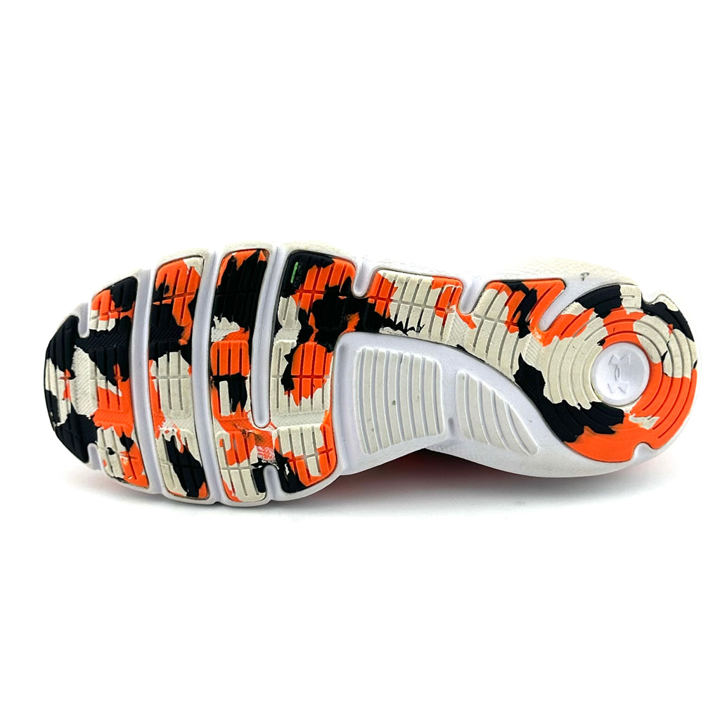 Under Armour Assert 9