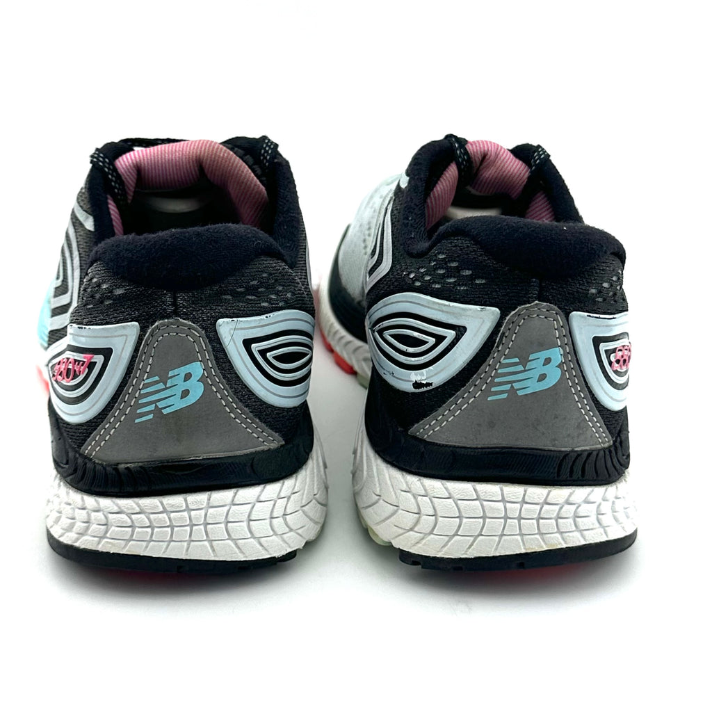 New Balance 880v7