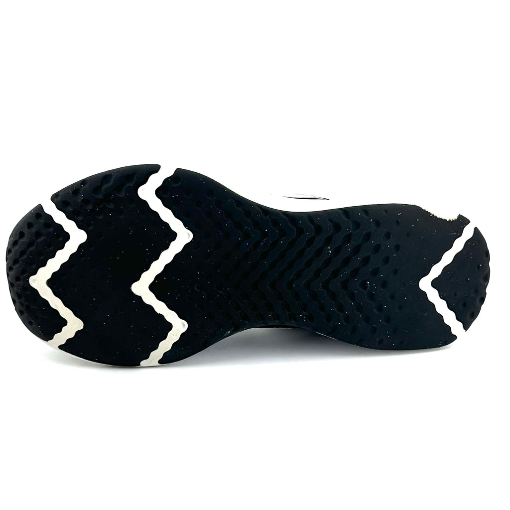 Nike Revolution 5
