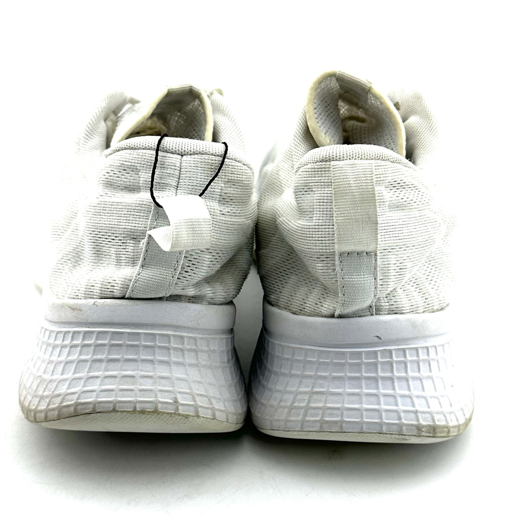 Lacoste Court-Drive Fly