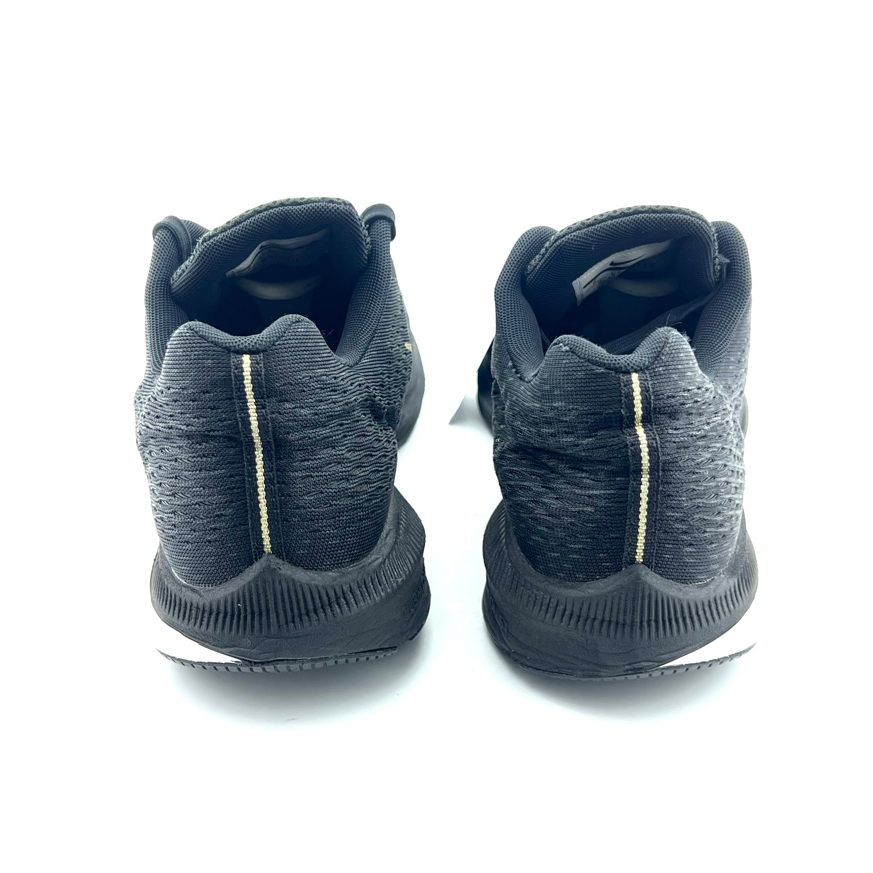 Nike Air Zoom Win Flow 5