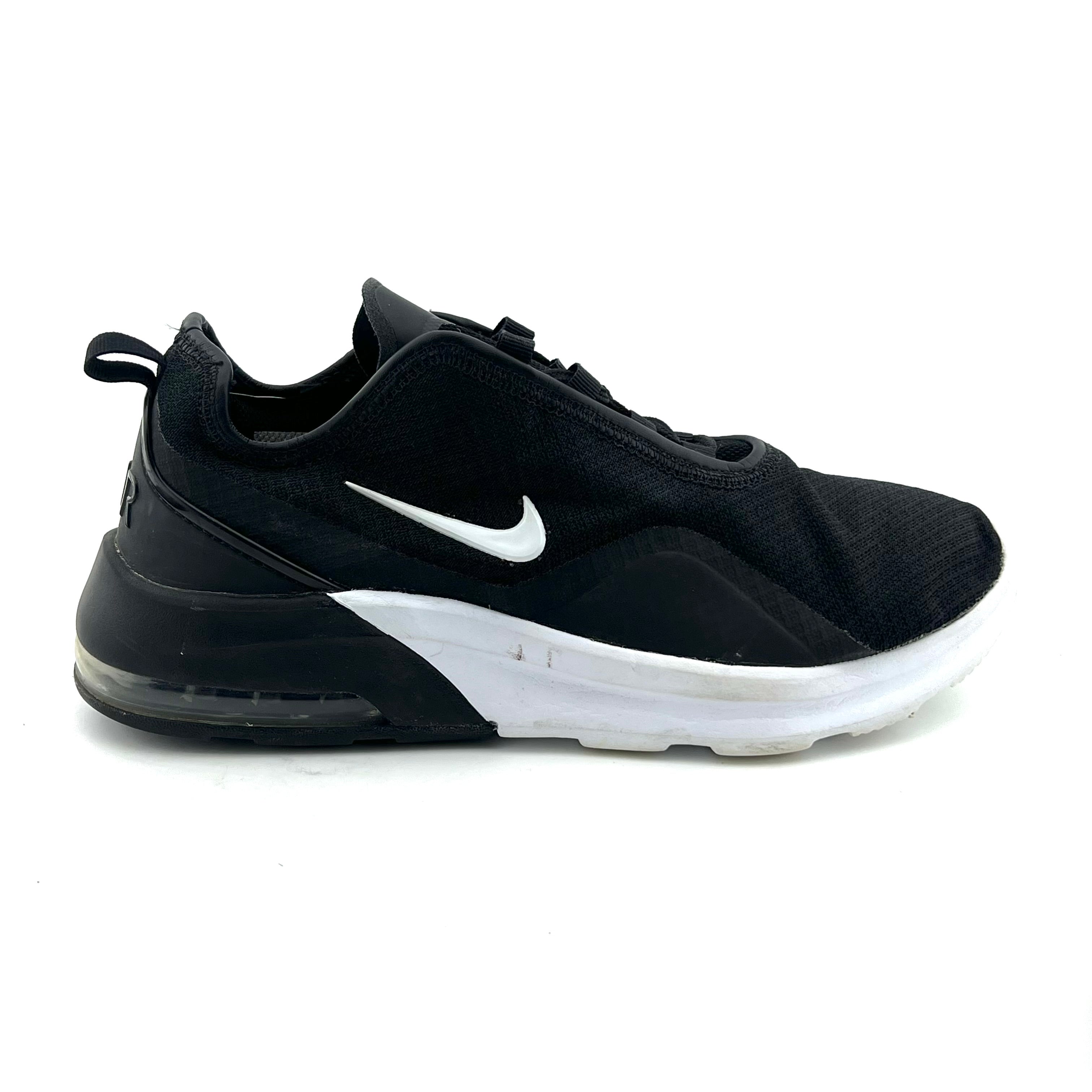 Nike Air Max Motion 2