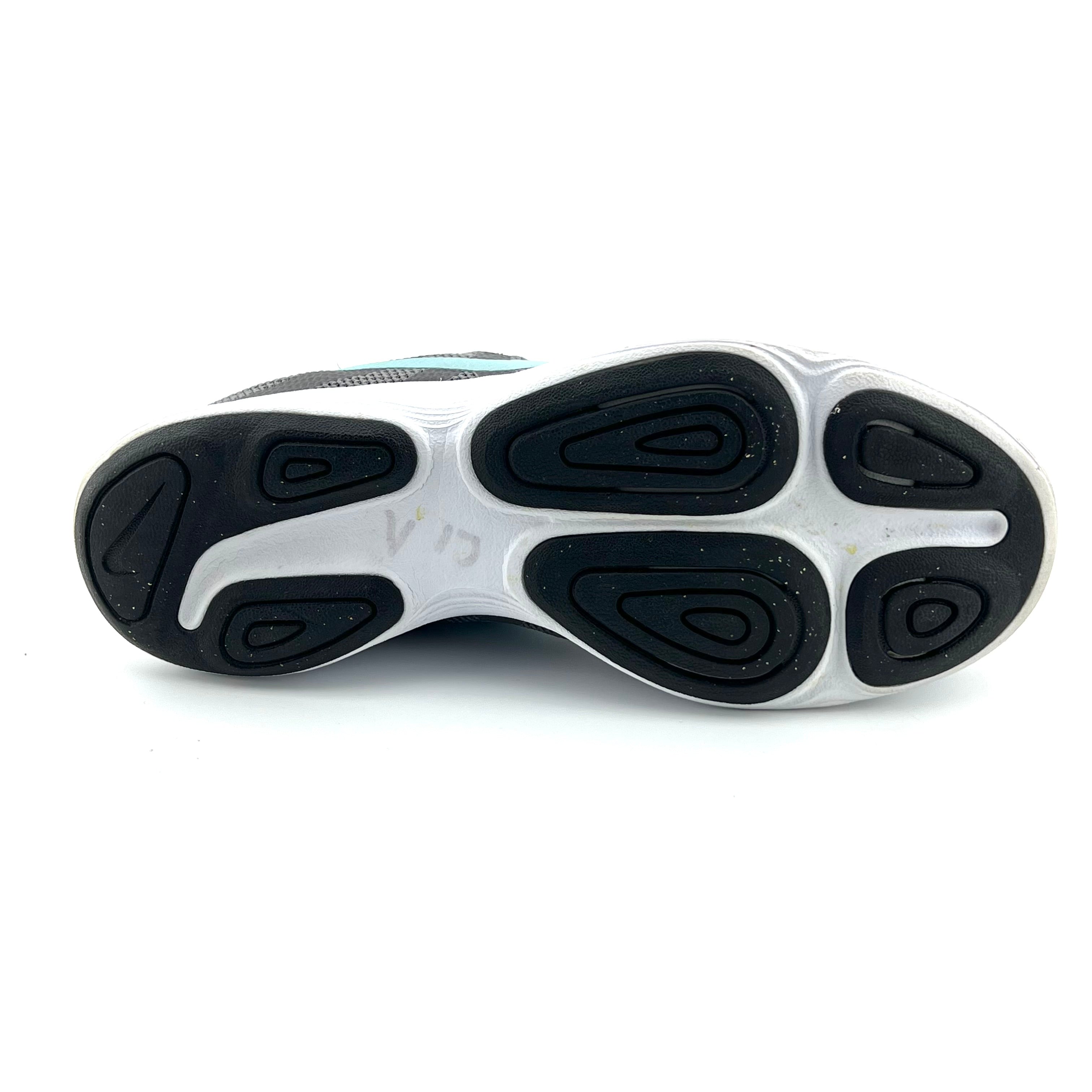 Nike Revolution 4