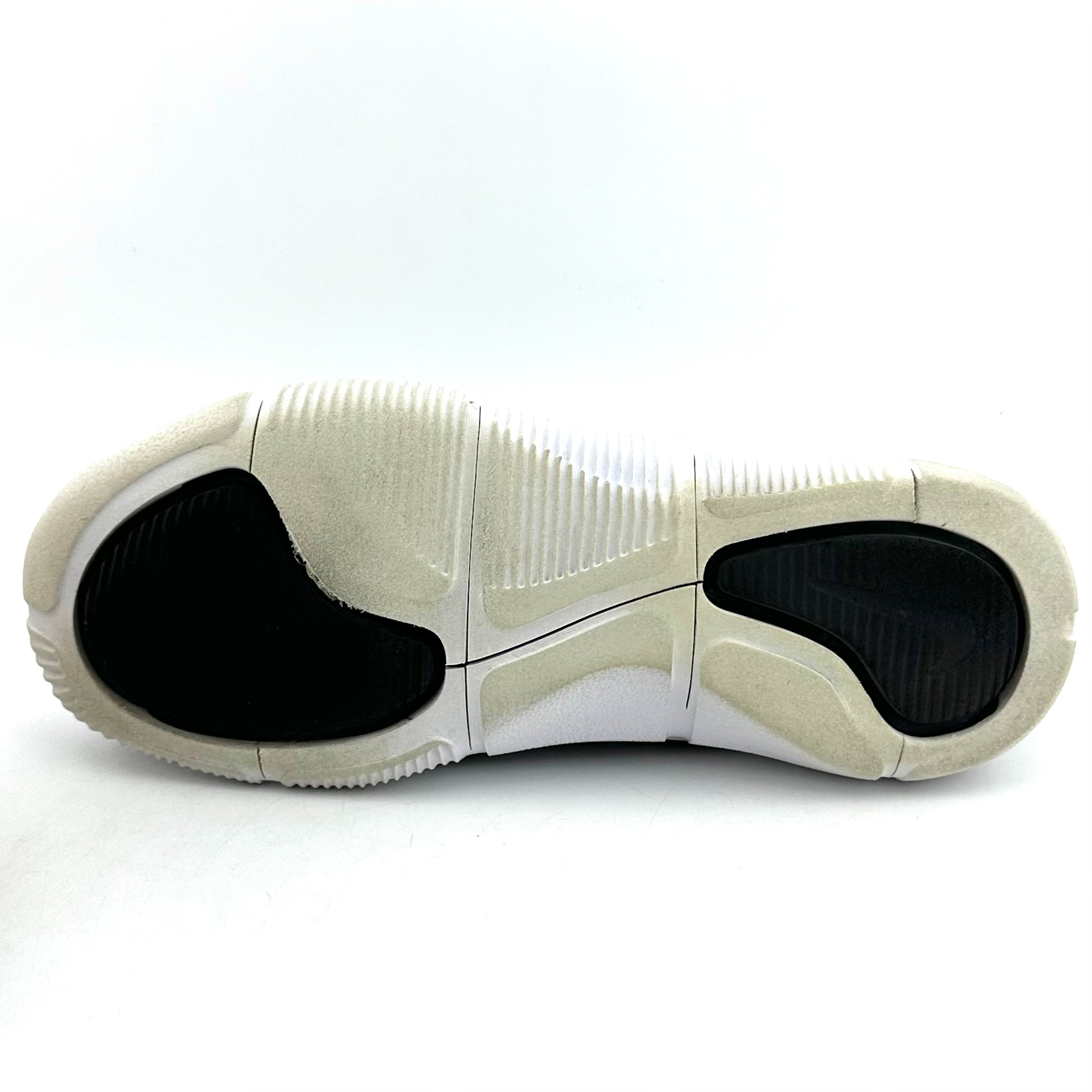 Nike Acalme