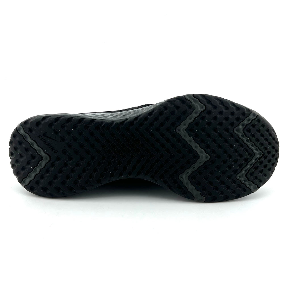 Nike Revolution 5