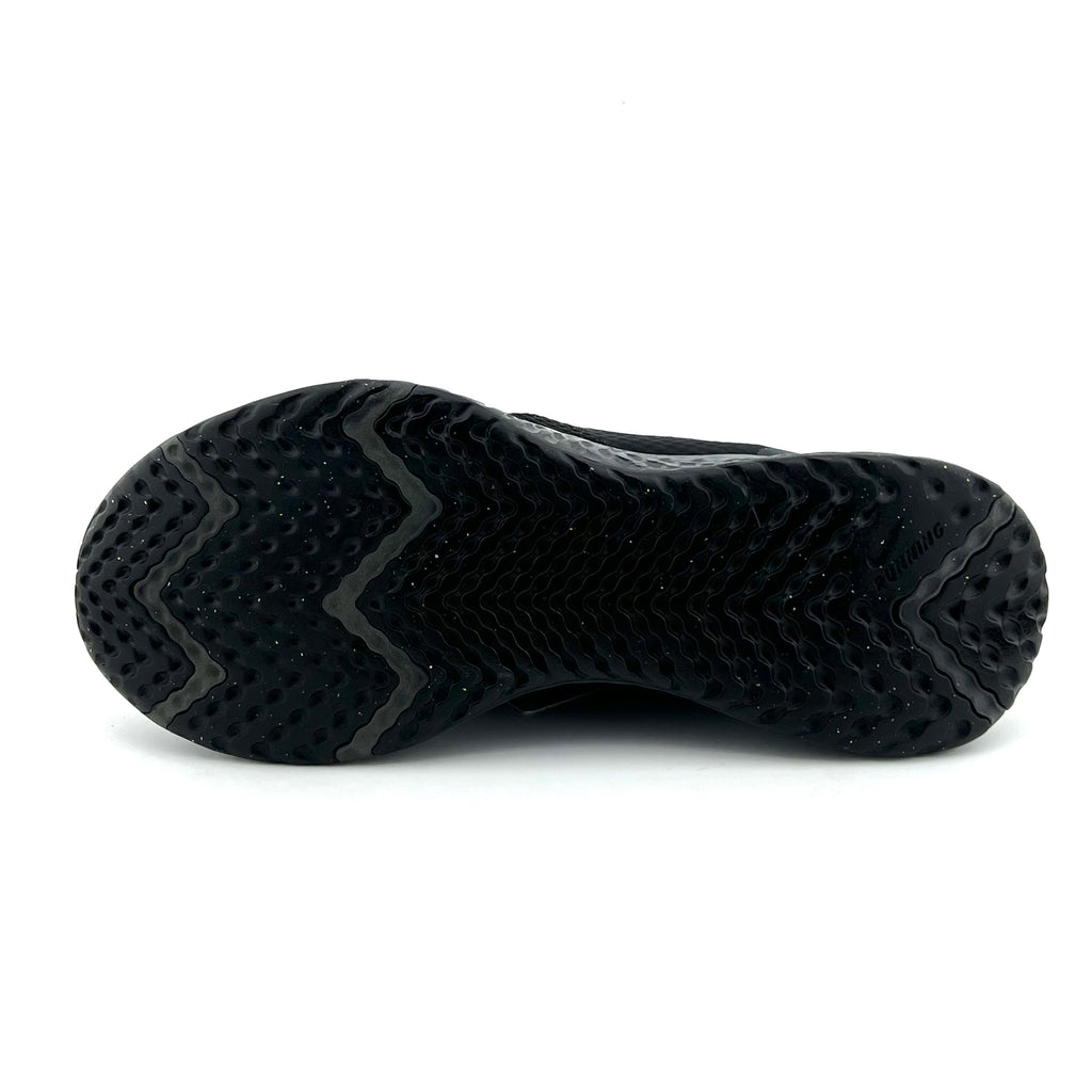 Nike Revolution 5