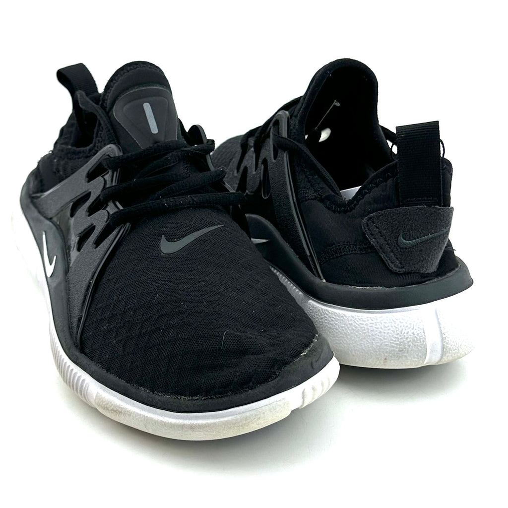 Nike Acalme