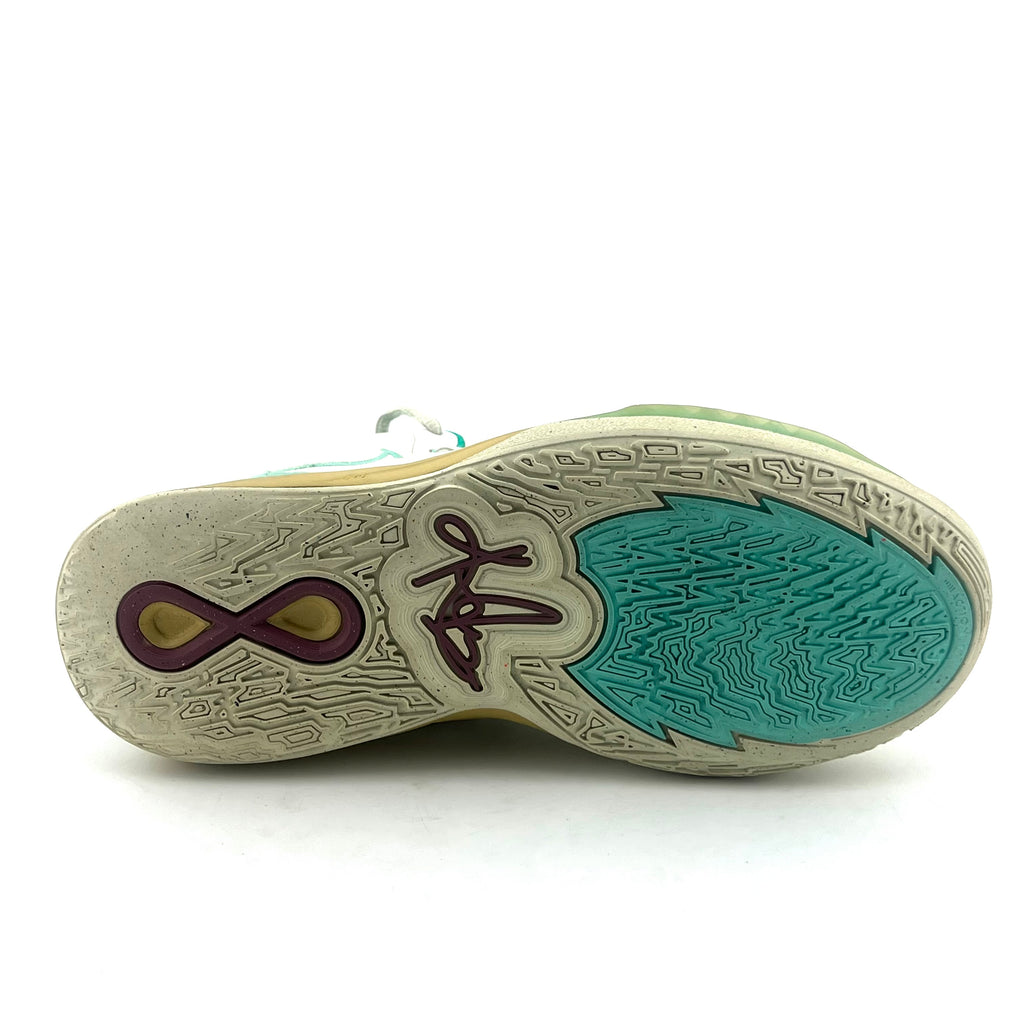 Nike Kyrie Infinity