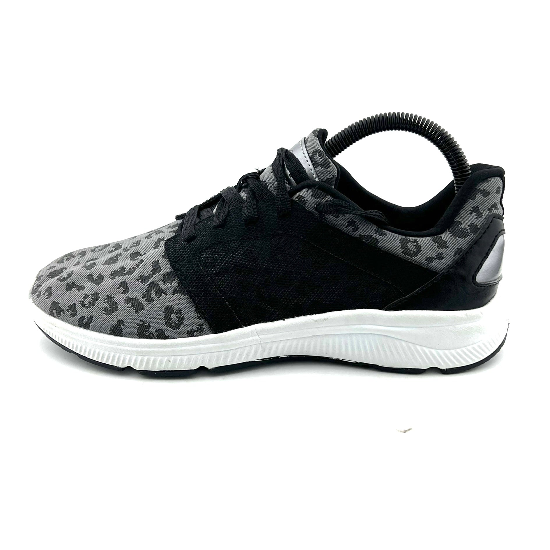 Avia Deluxe Athletic