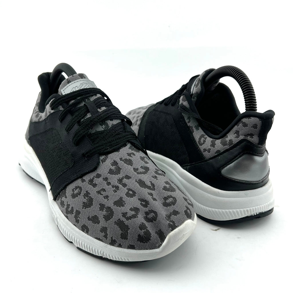 Avia Deluxe Athletic
