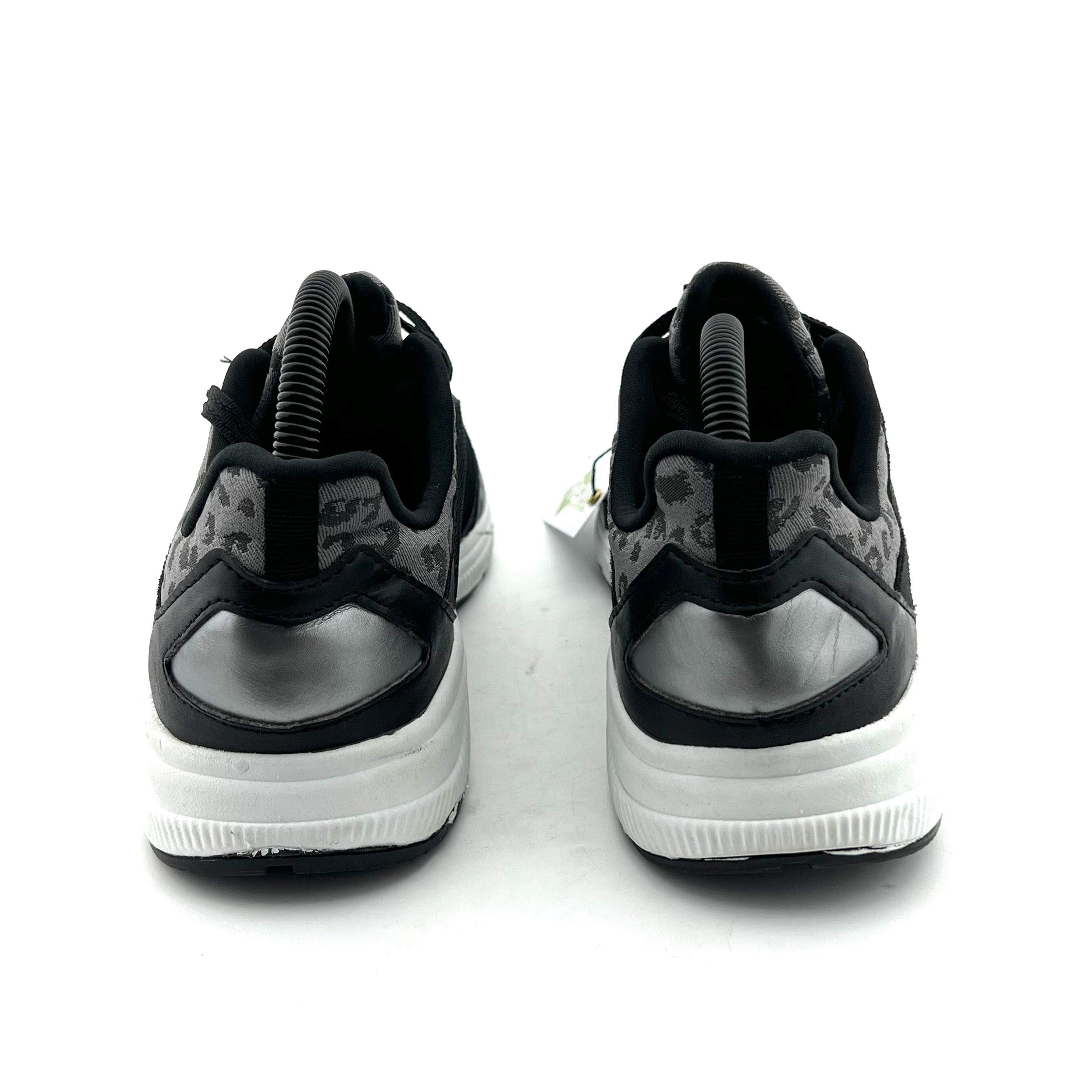 Avia Deluxe Athletic