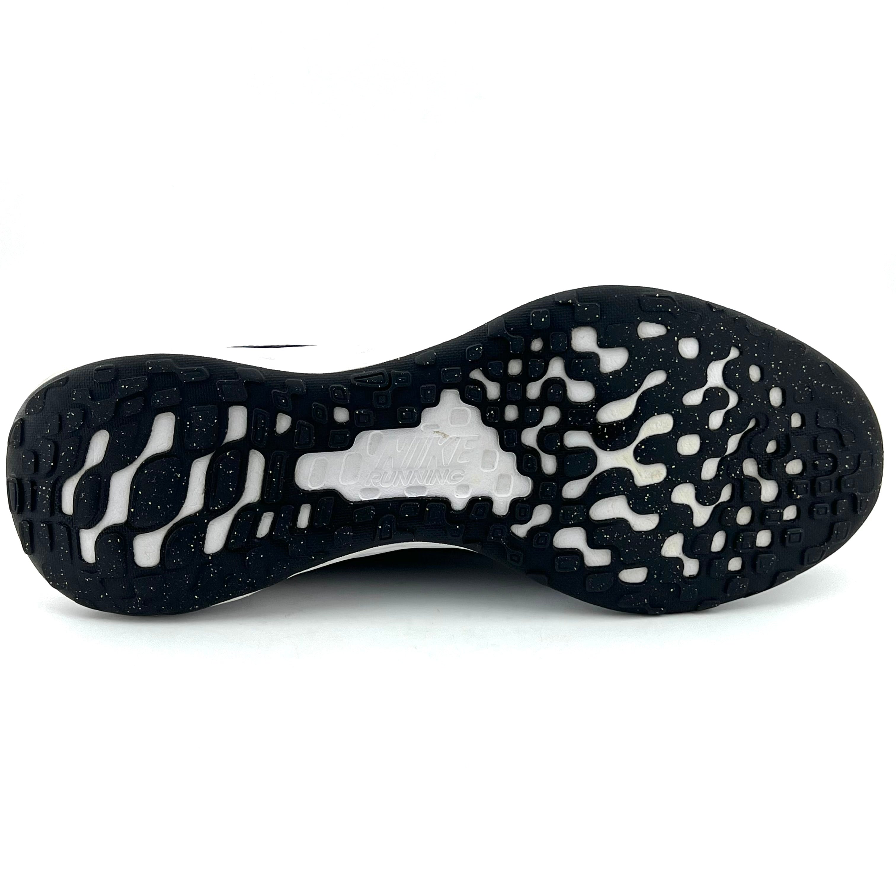 Nike Revolution 6 Next Nature