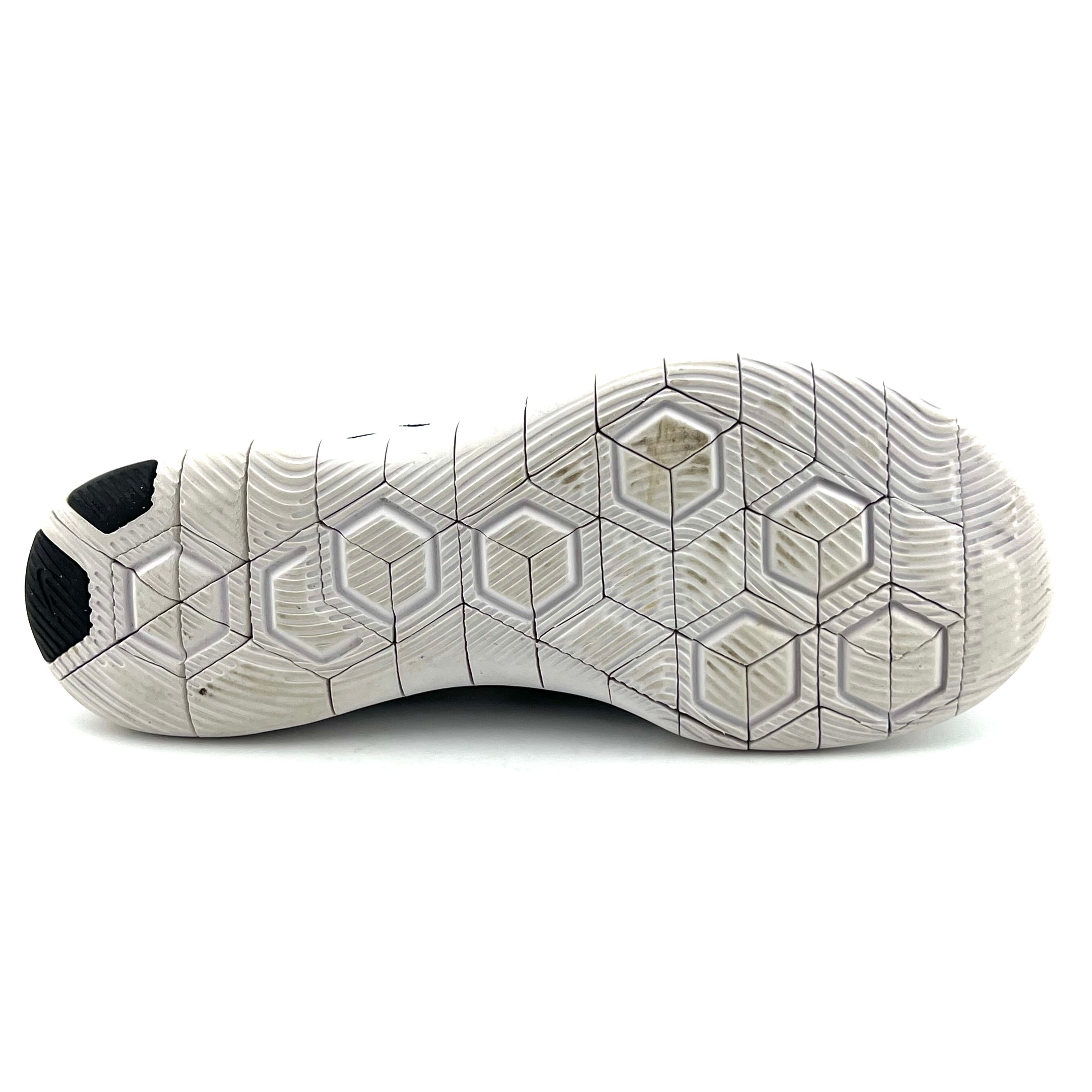 Nike Contact