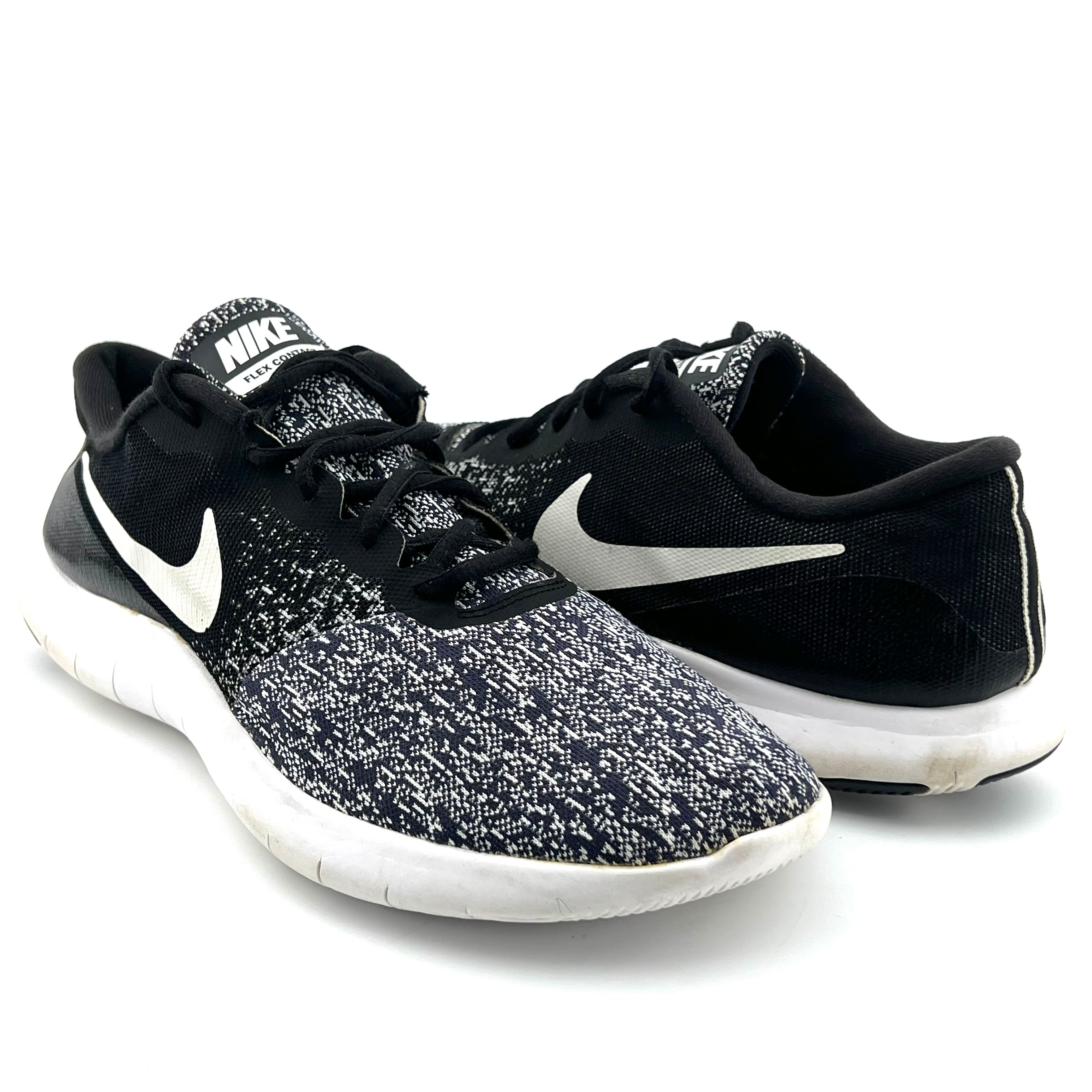 Nike Contact