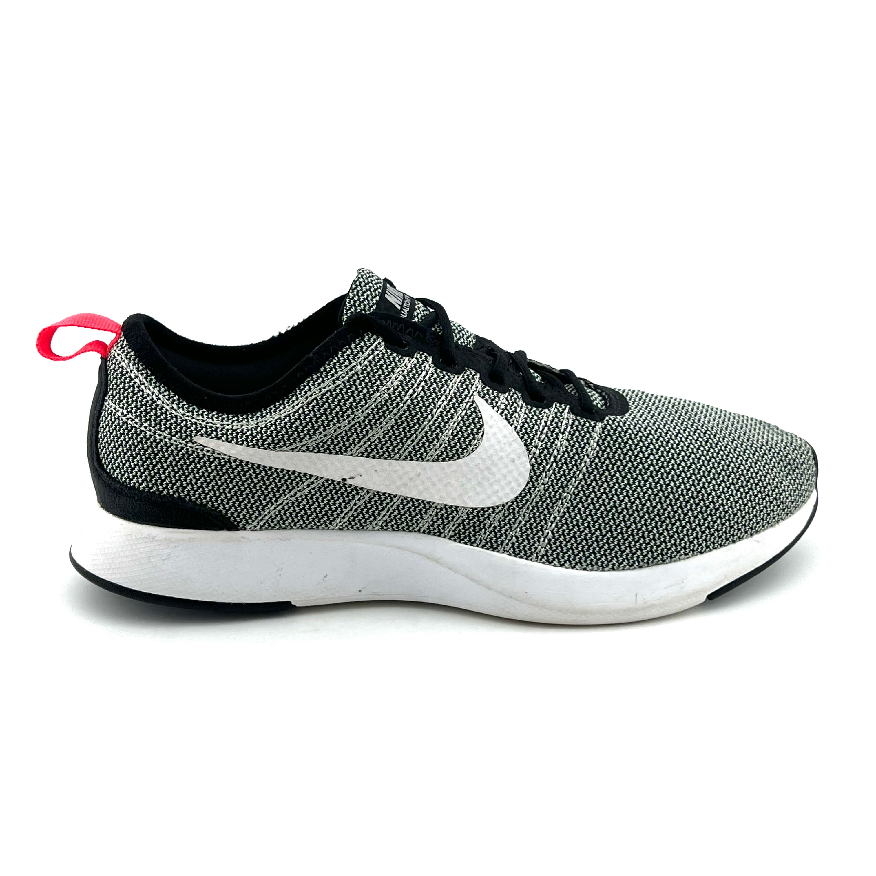 Nike DualTone Racer
