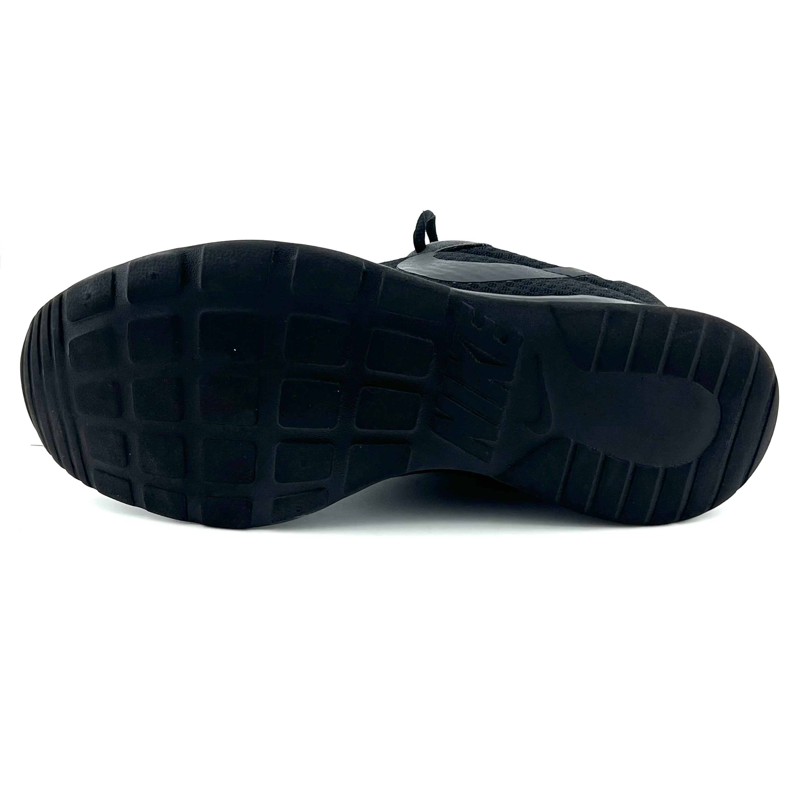 Nike Tanjun Sports