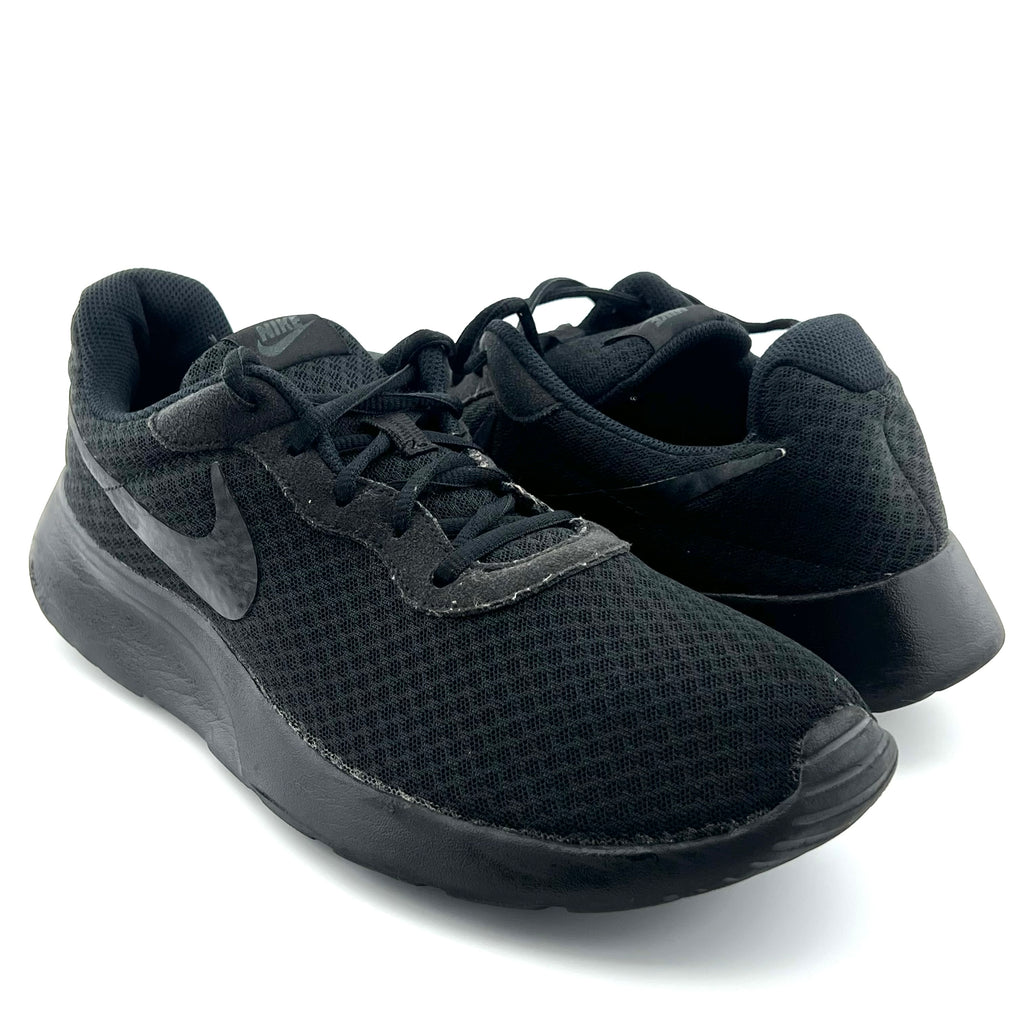 Nike Tanjun Sports