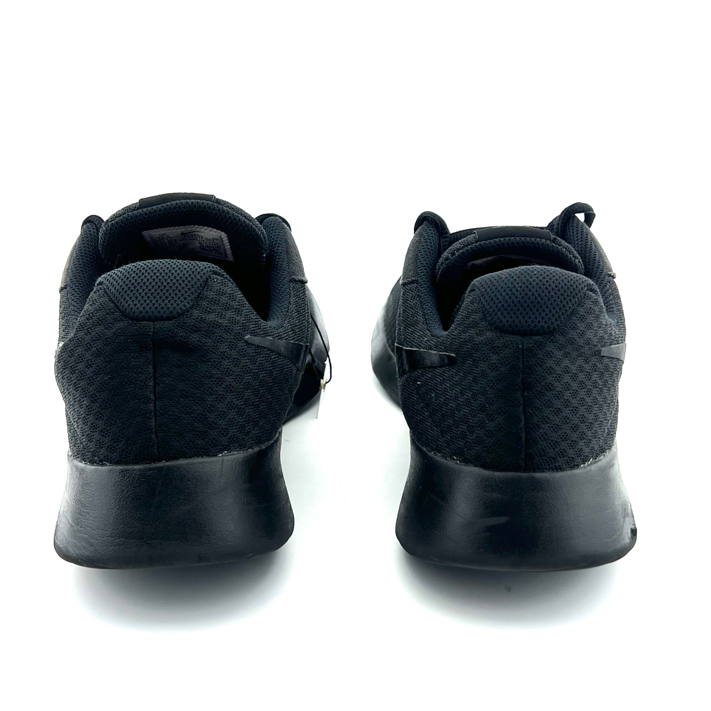 Nike Tanjun Sports