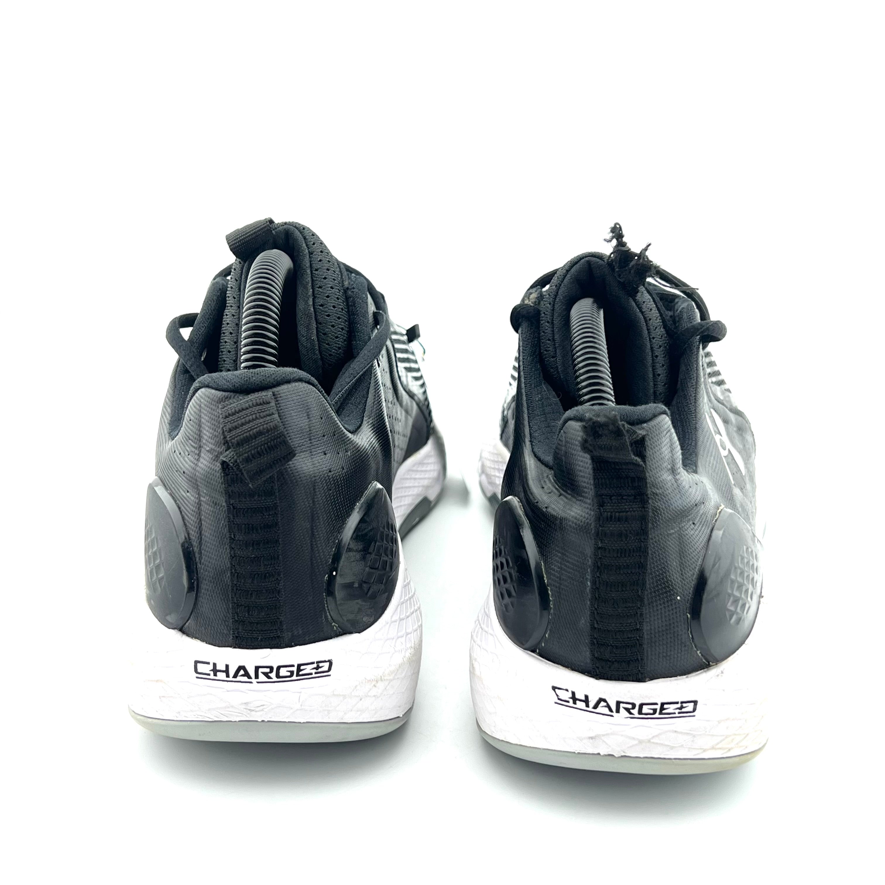 Under Armour Charged Commit TR 3