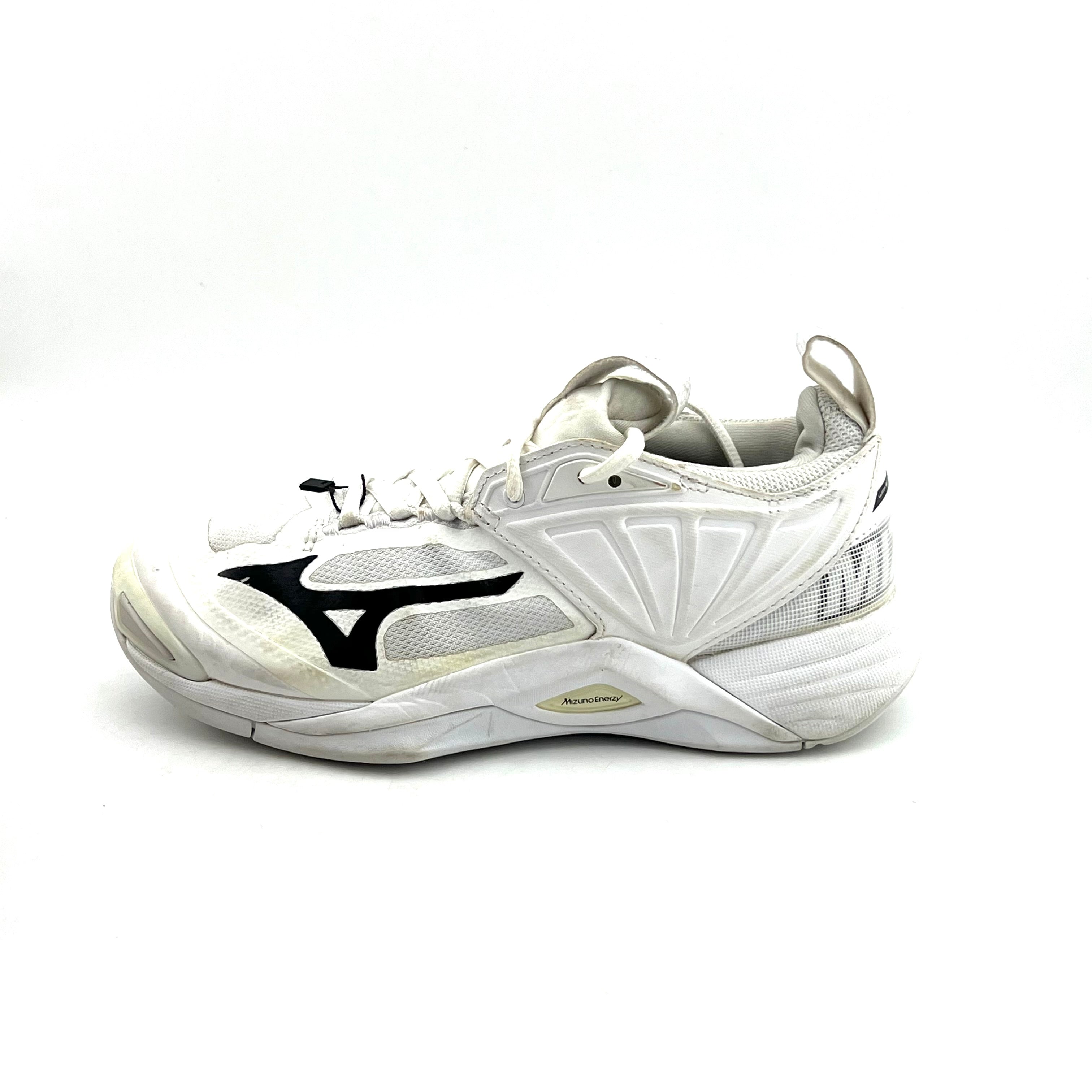 Mizuno Wave Momentum 2